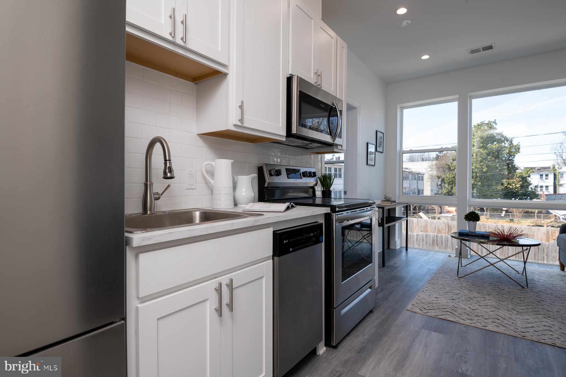 H STREET CORRIDOR - Residential Lease