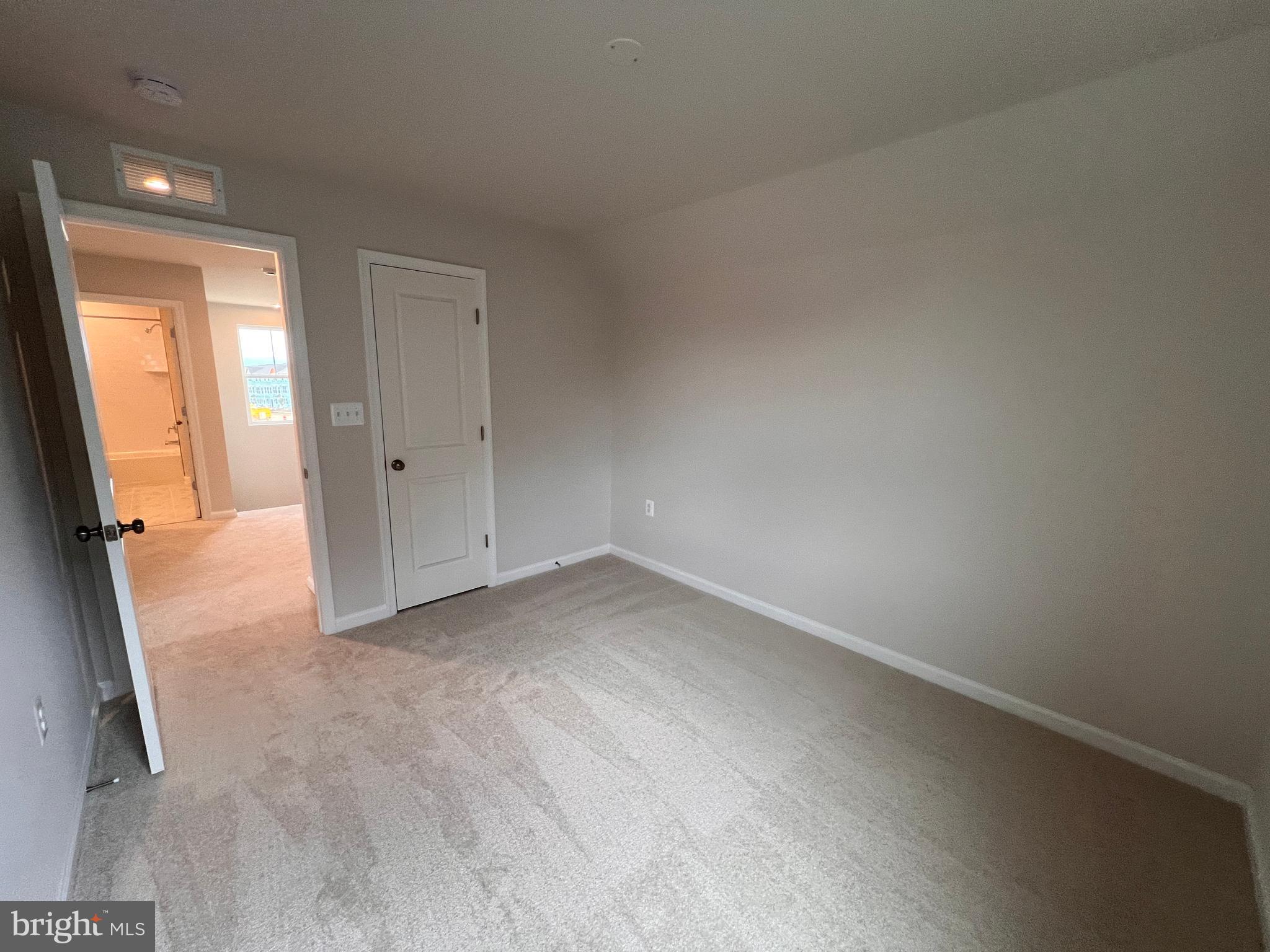 PRESIDENTS POINTE - Residential Lease