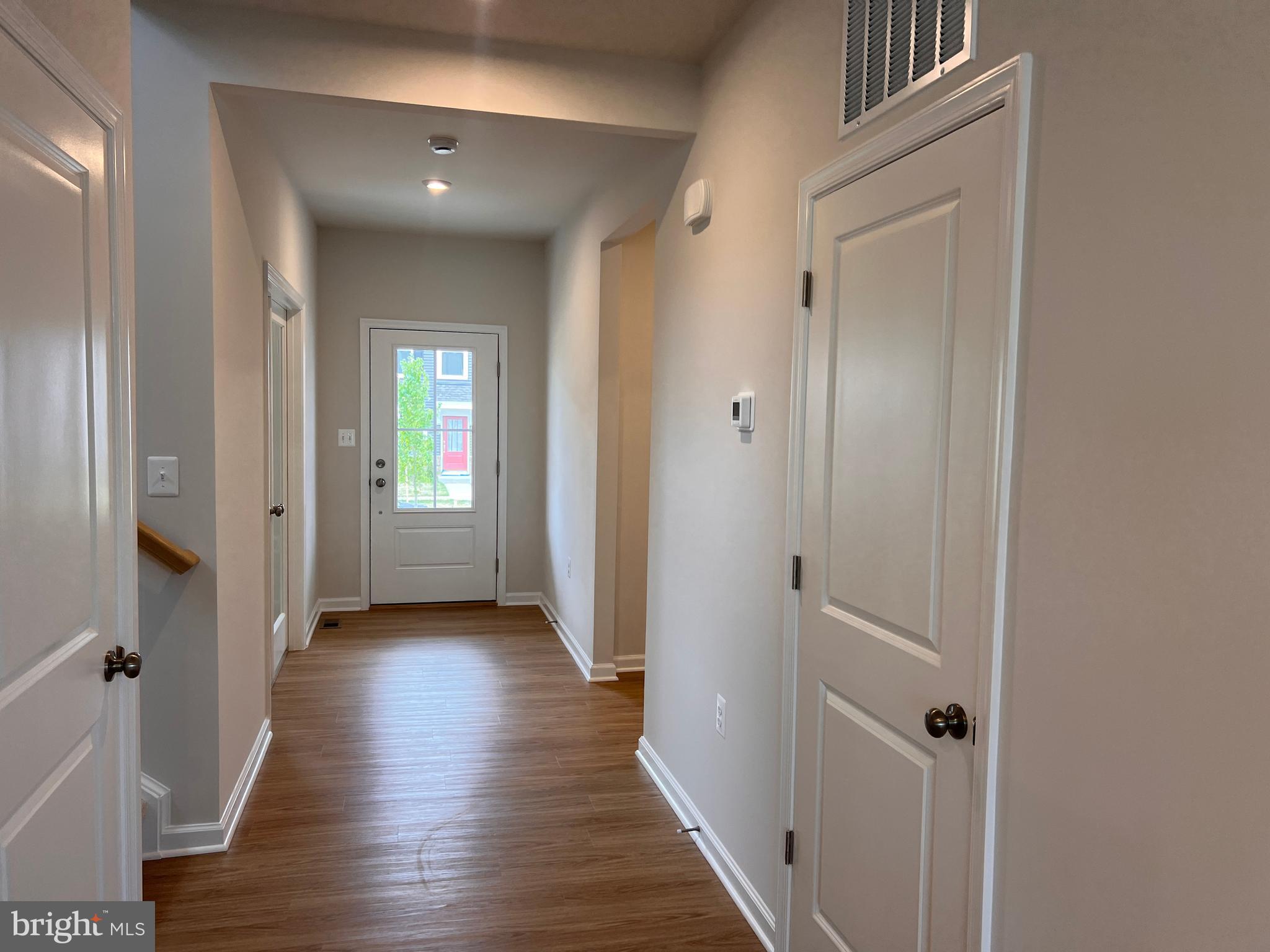 PRESIDENTS POINTE - Residential Lease