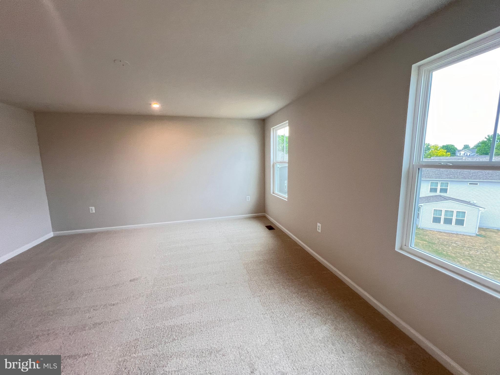 PRESIDENTS POINTE - Residential Lease