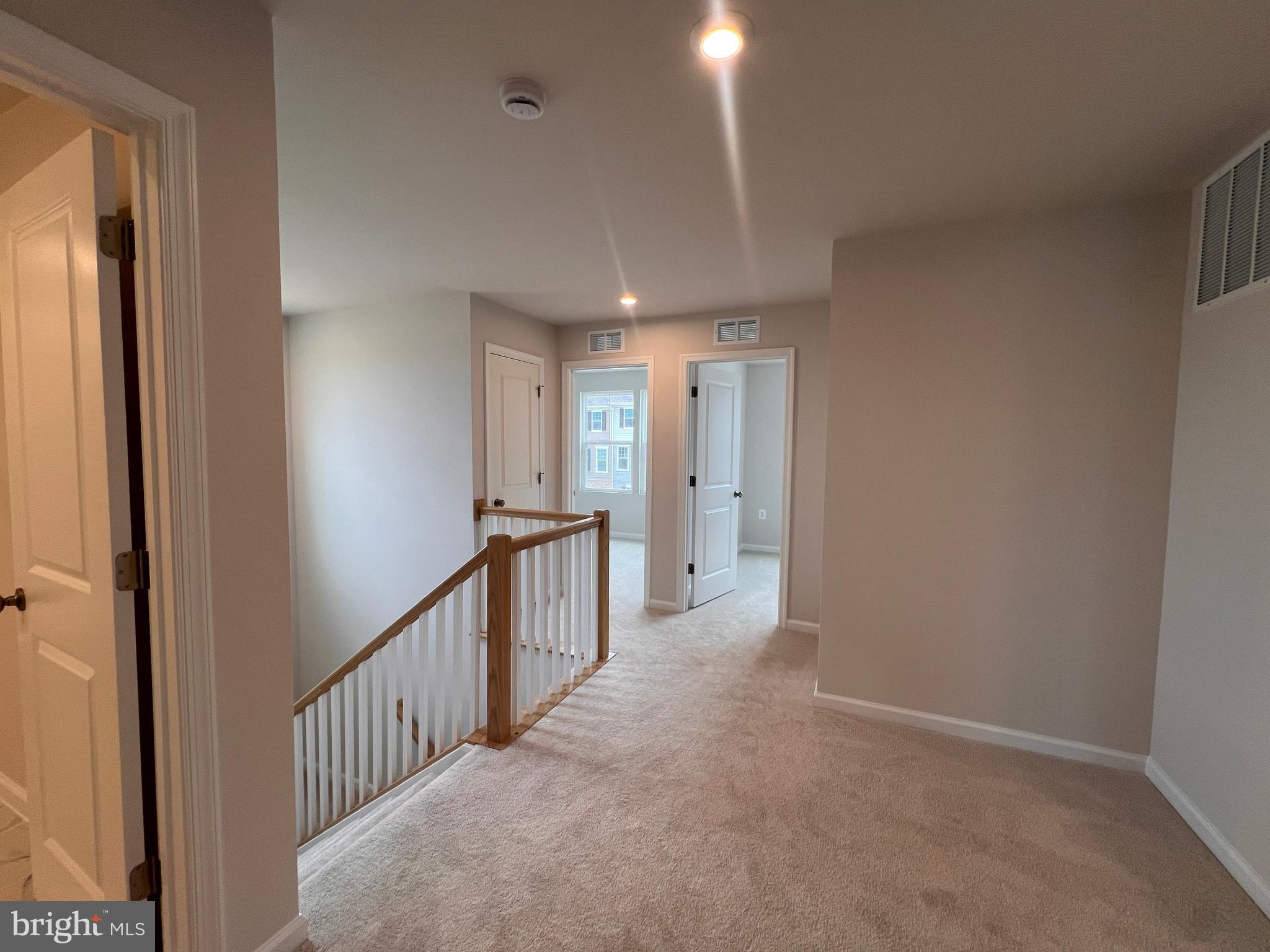 PRESIDENTS POINTE - Residential Lease