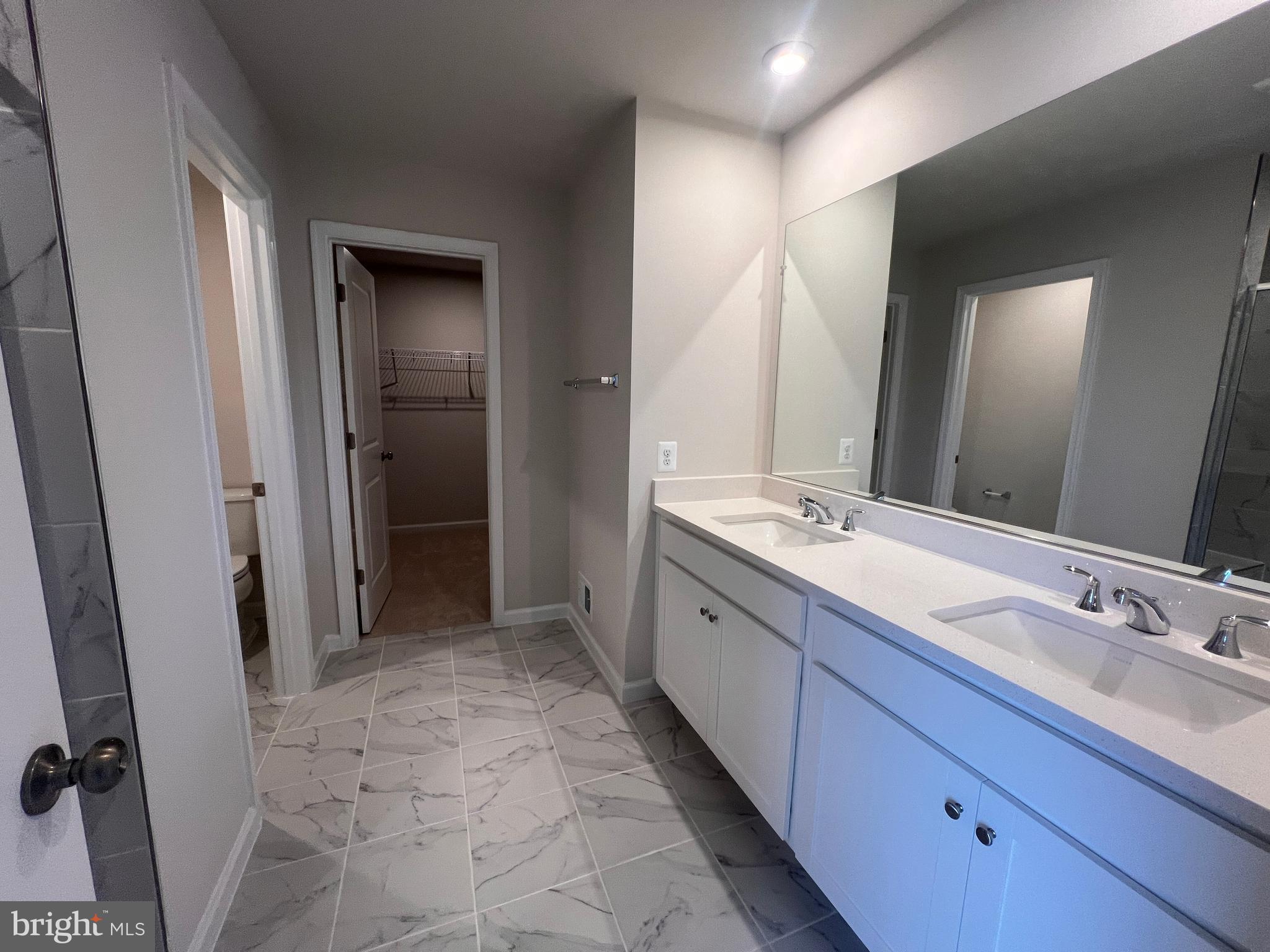 PRESIDENTS POINTE - Residential Lease