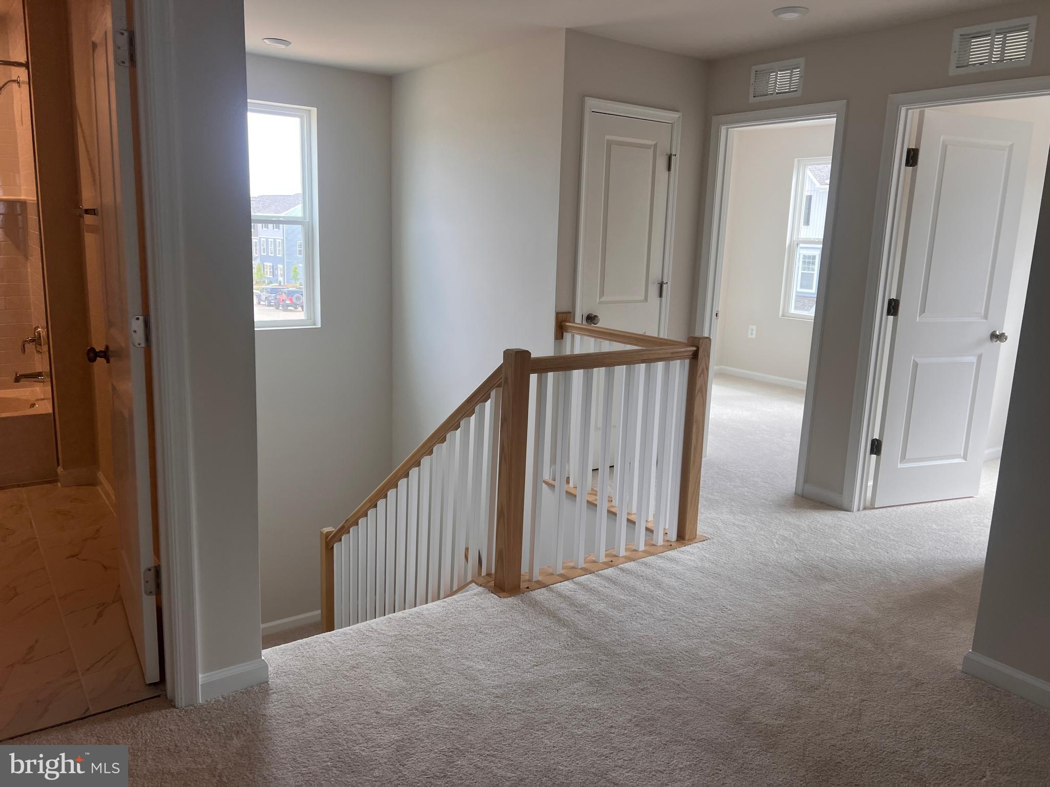 PRESIDENTS POINTE - Residential Lease