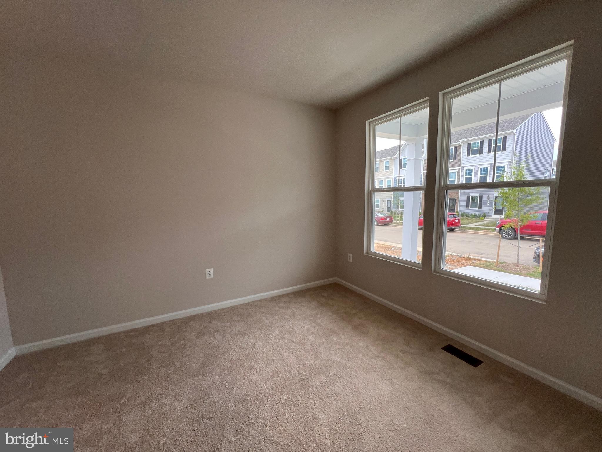 PRESIDENTS POINTE - Residential Lease