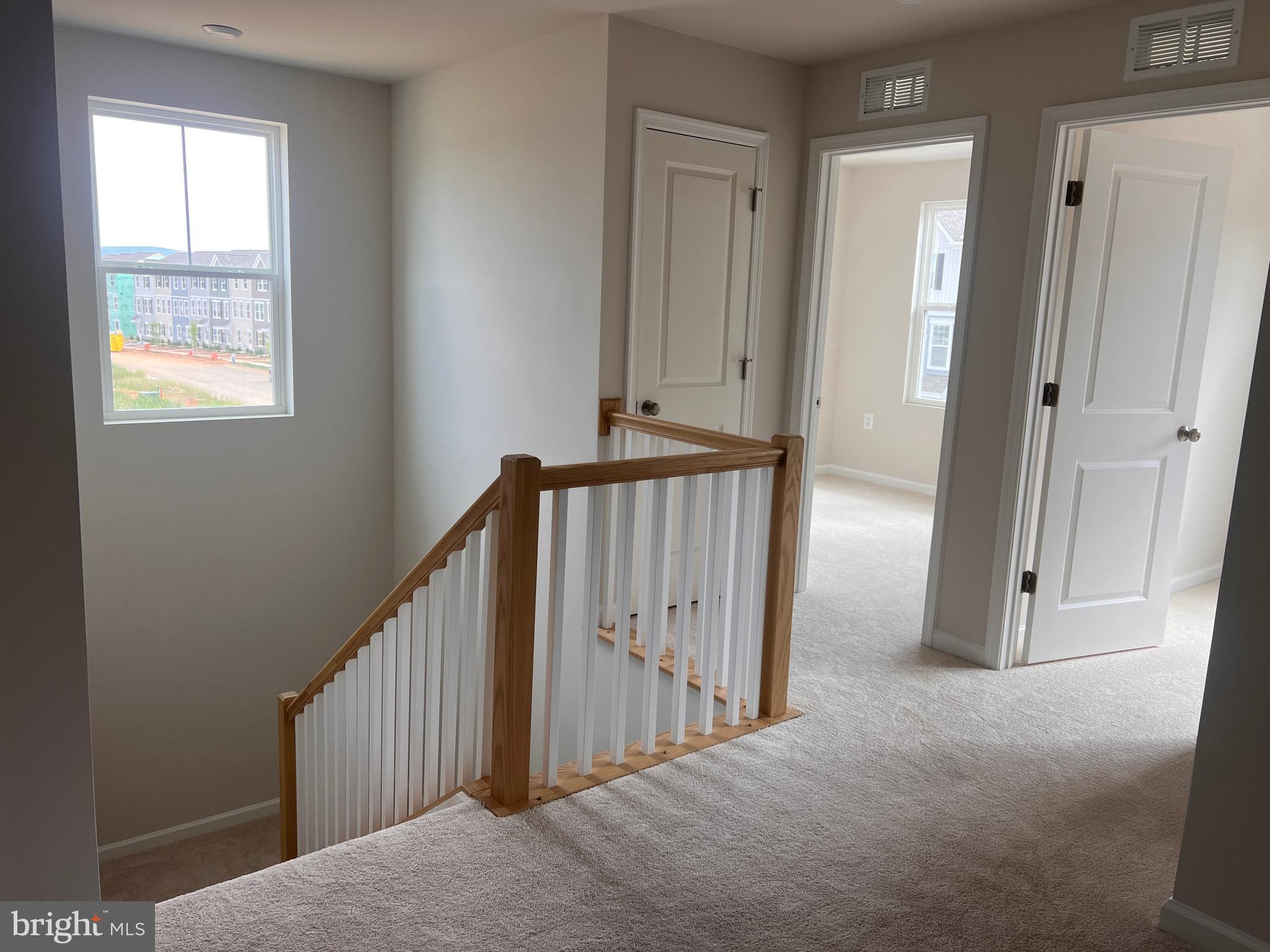 PRESIDENTS POINTE - Residential Lease