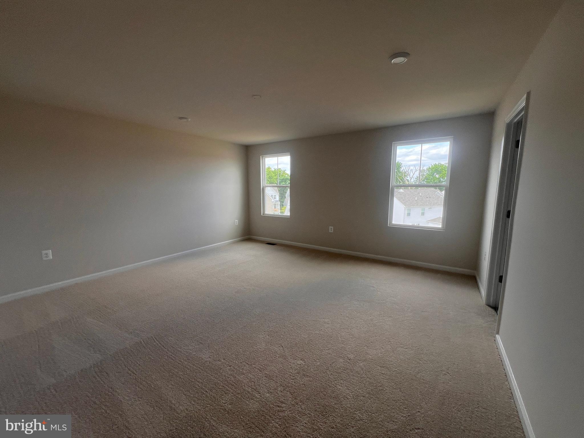 PRESIDENTS POINTE - Residential Lease