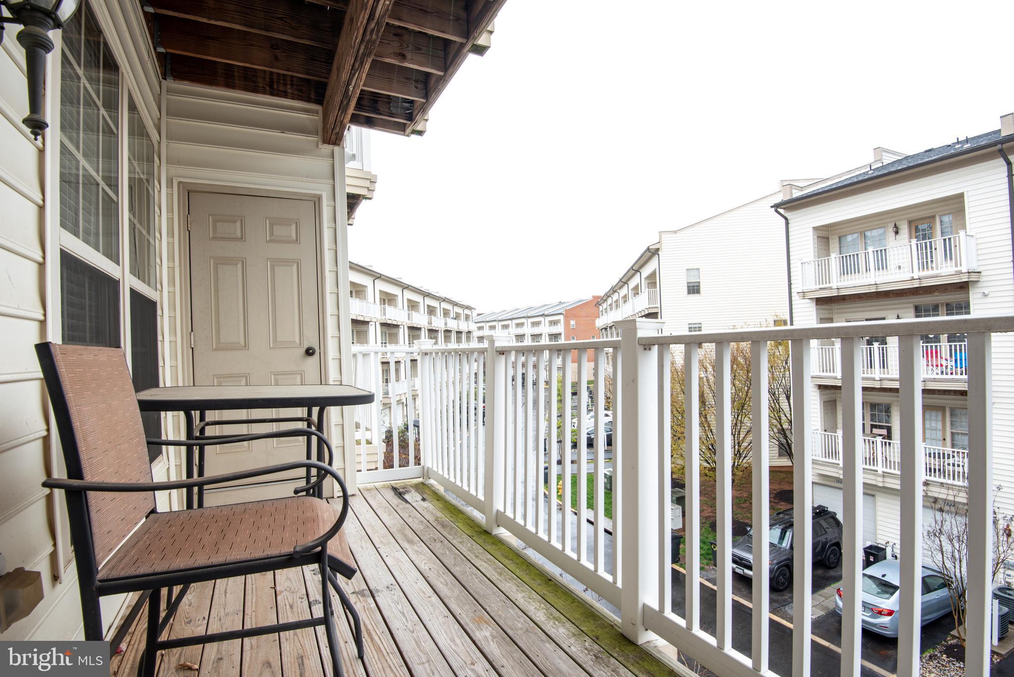 MADISON CRESCENT - Residential