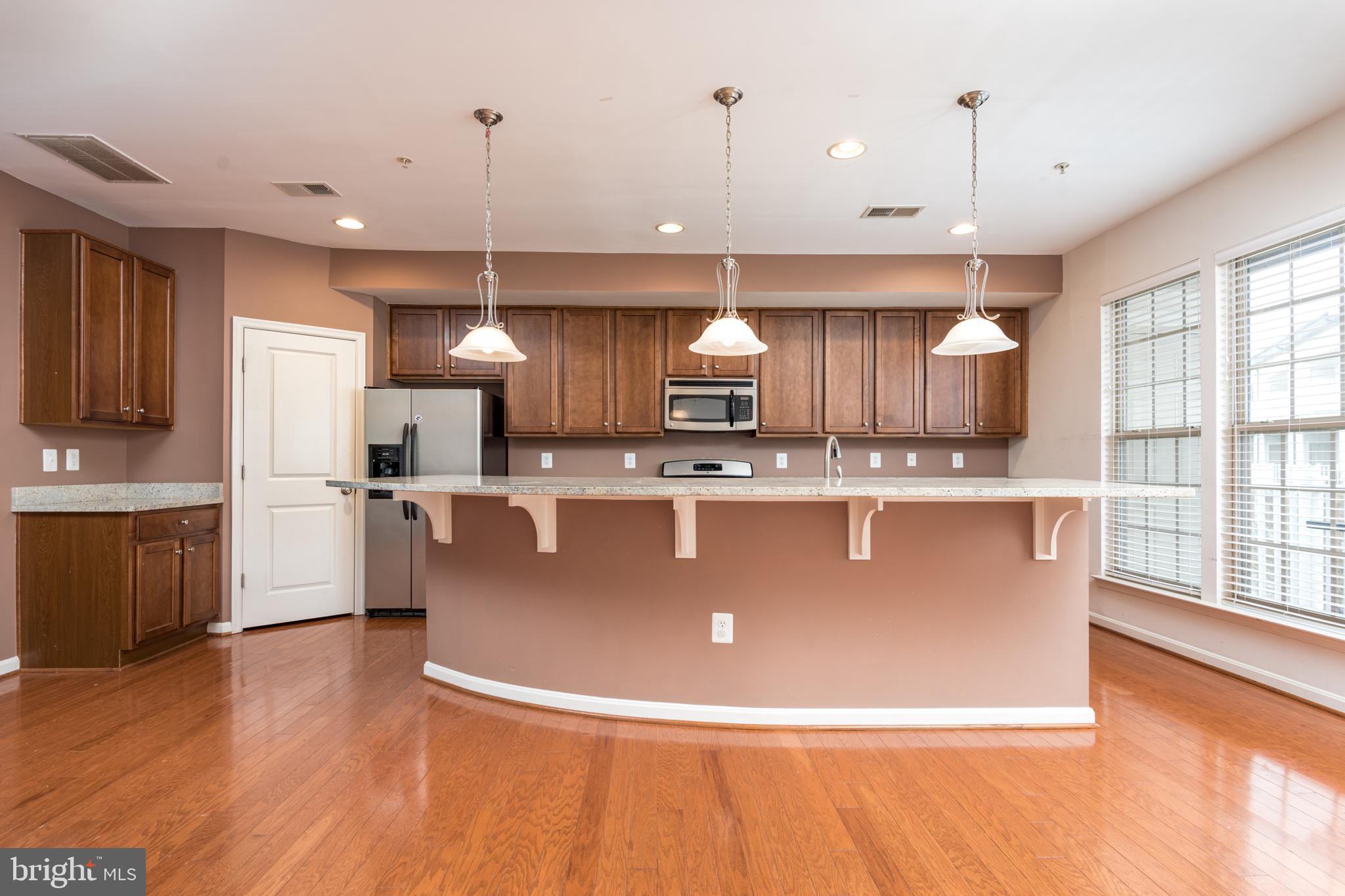 MADISON CRESCENT - Residential