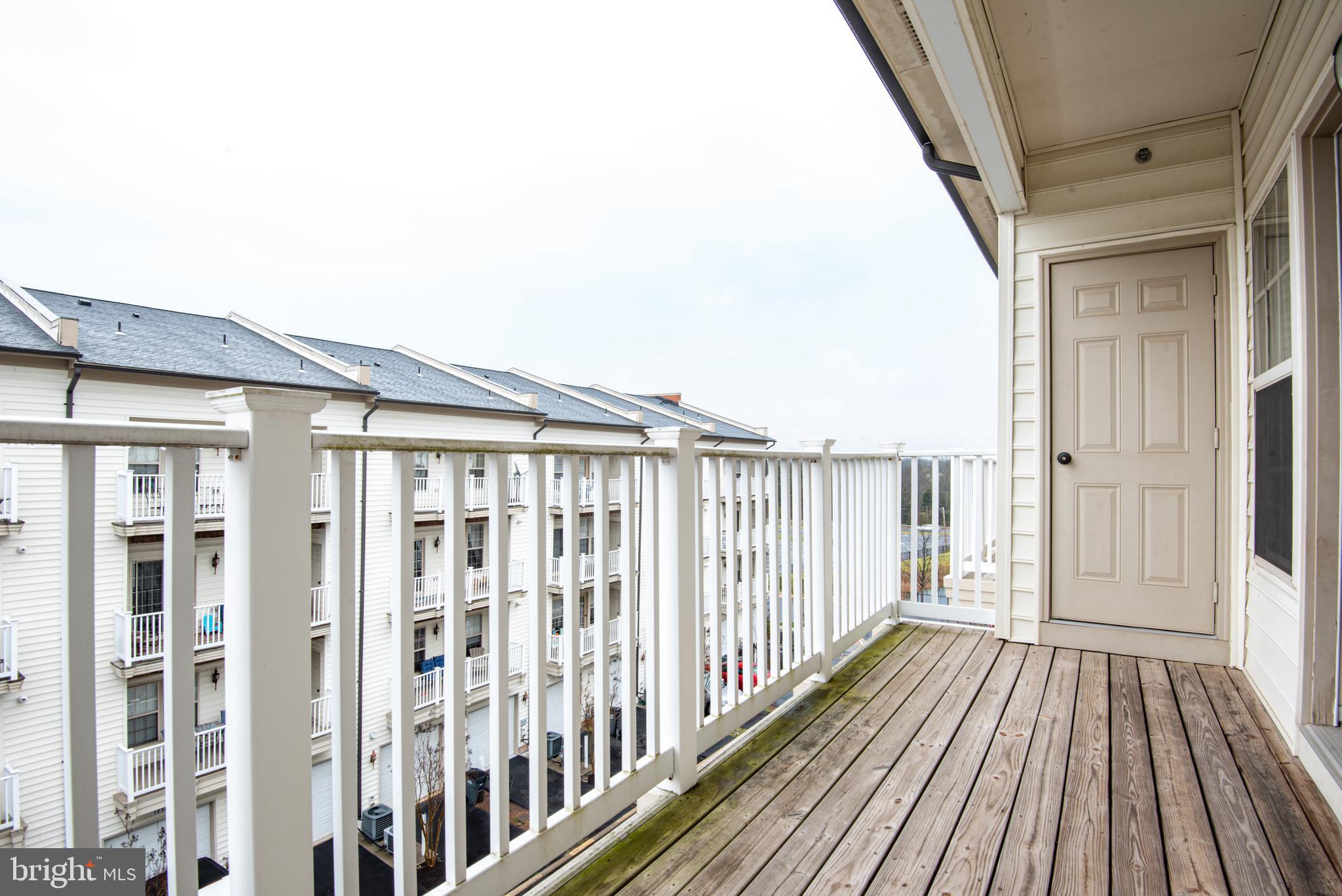 MADISON CRESCENT - Residential