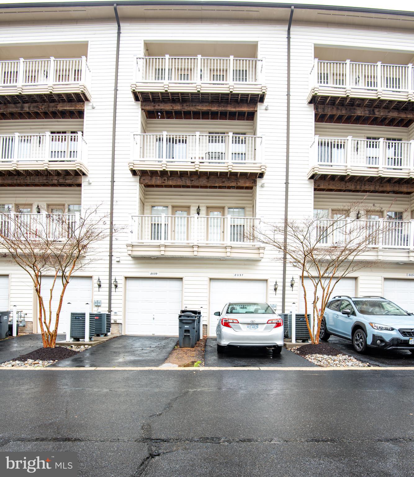 MADISON CRESCENT - Residential