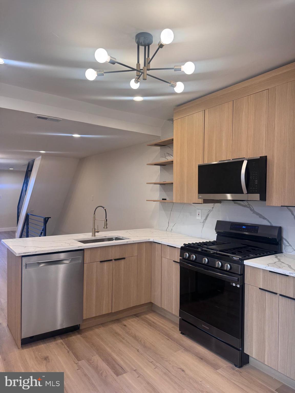 KINGSESSING - Residential