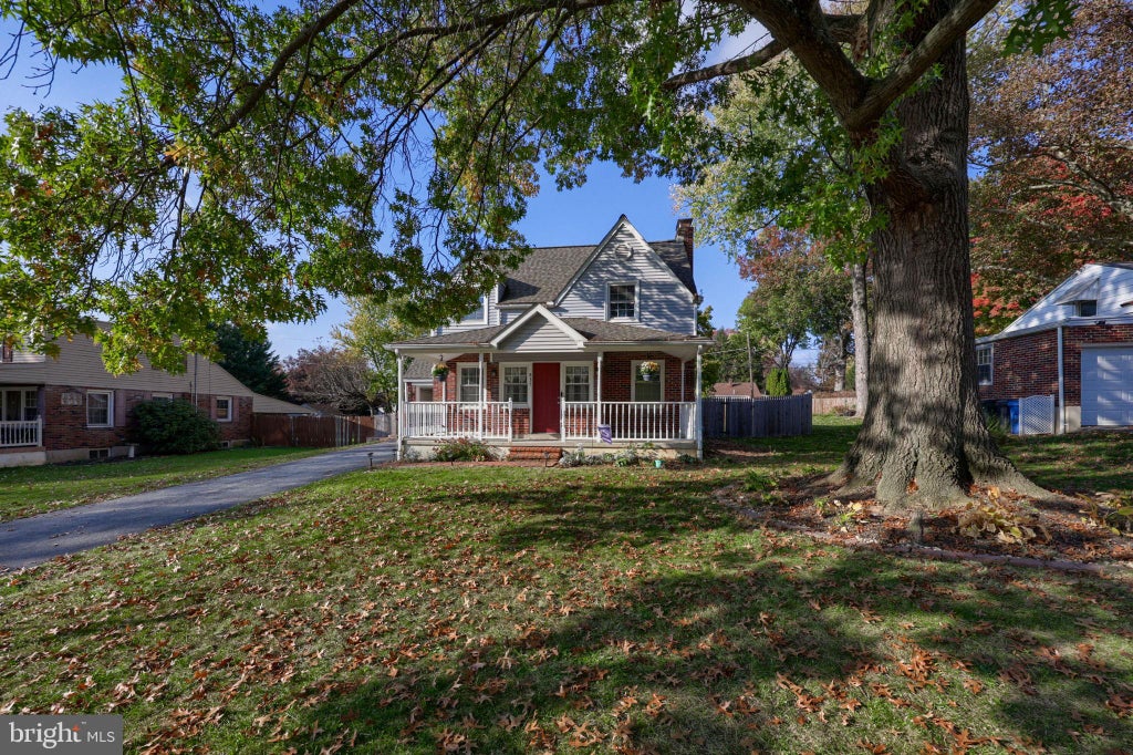 Photo of 837 Acacia Avenue, READING, PA 19605 (MLS # PABK2080294)