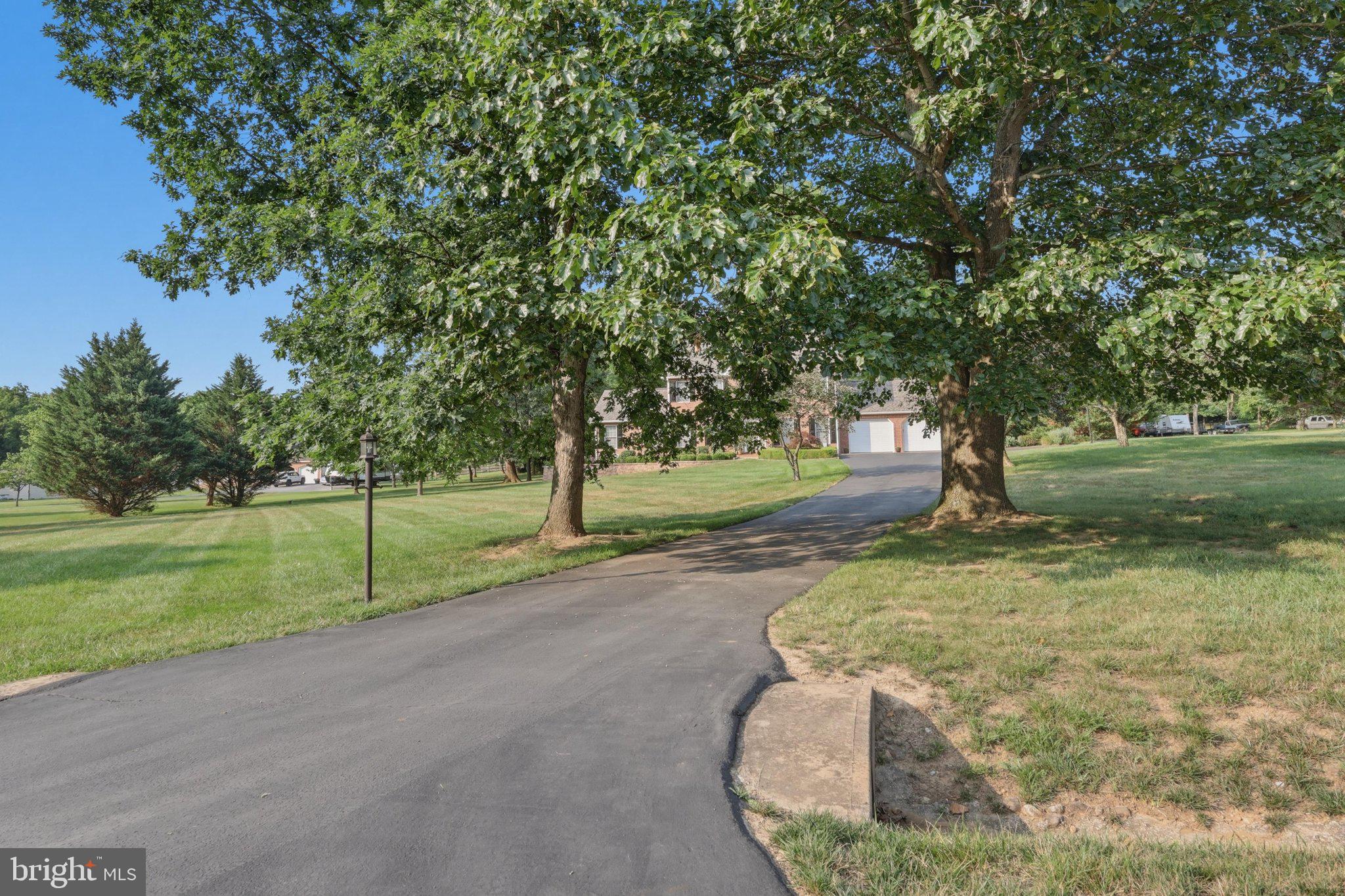 221 HADLEY DRIVE