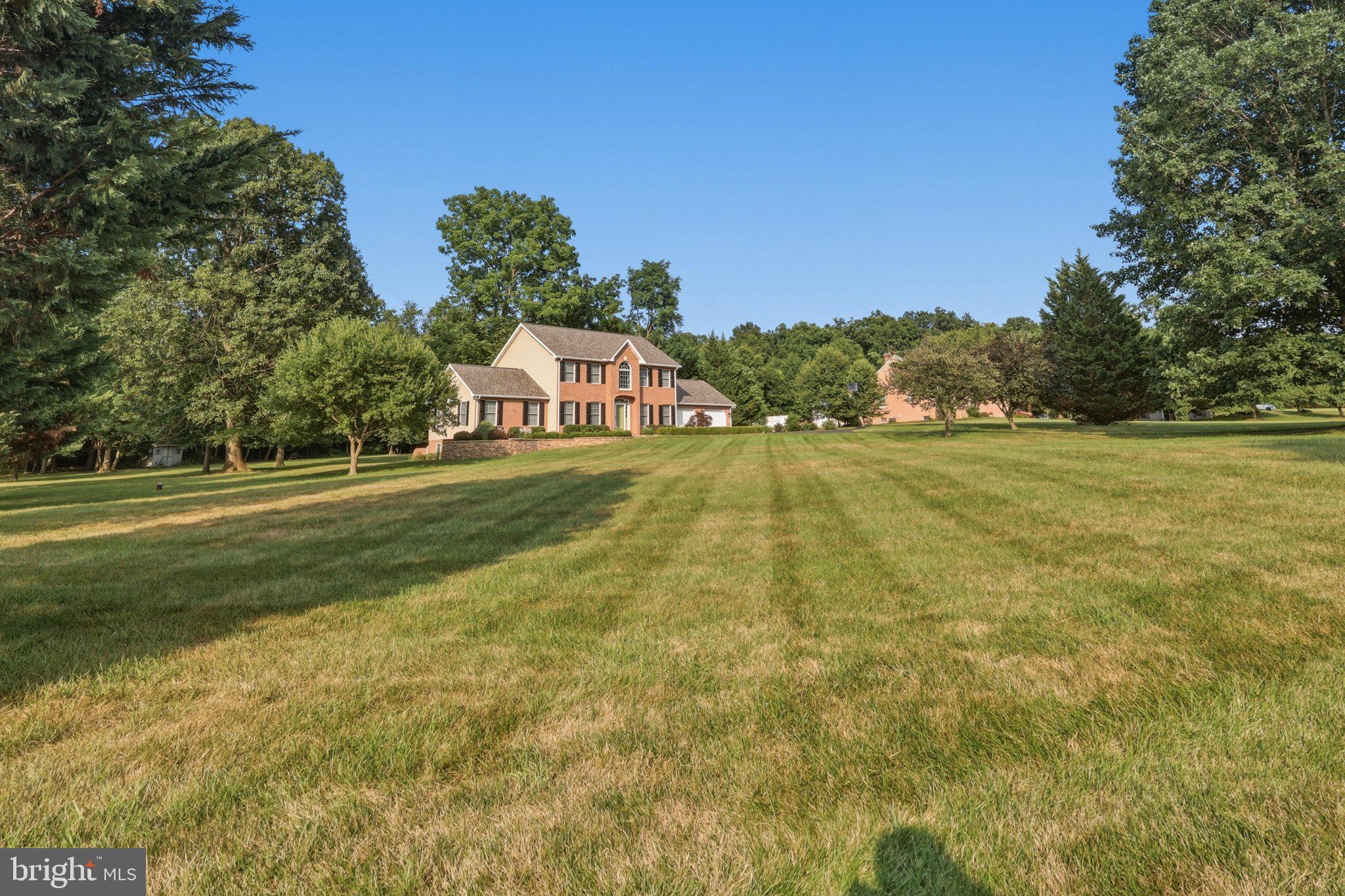 221 HADLEY DRIVE