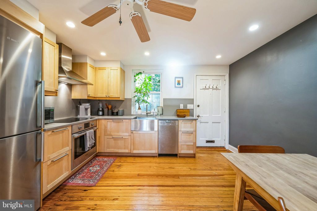 Photo of 1134 - R Waverly Street #3, PHILADELPHIA, PA 19147 (MLS # PAPH2529358)