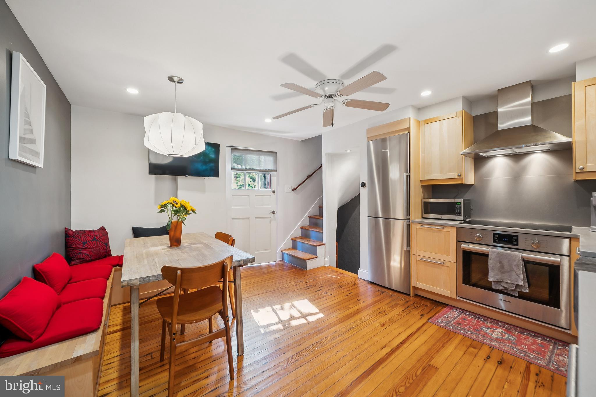 1134 WAVERLY STREET R 3