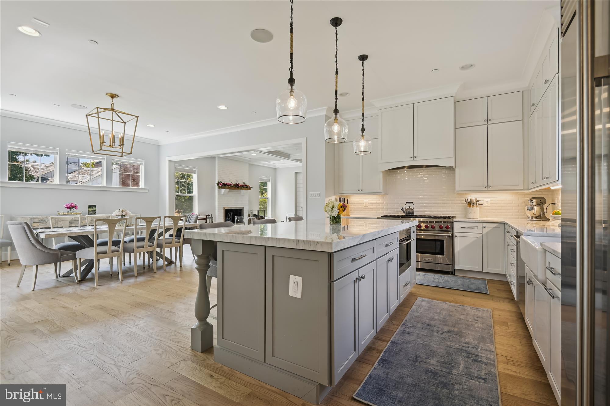 MURRAY HILL - Residential