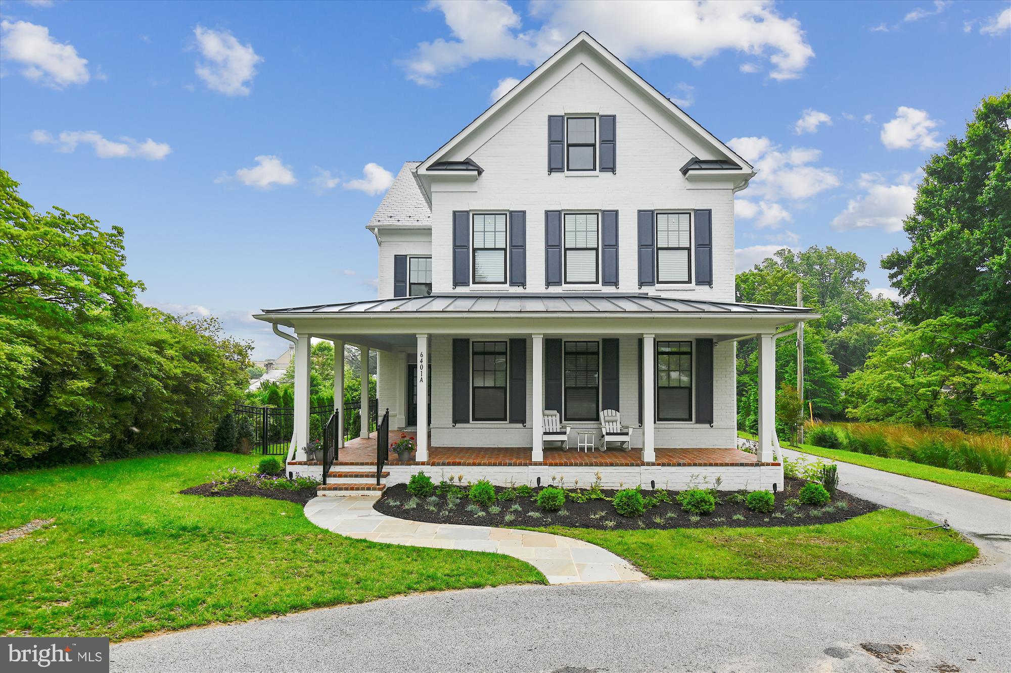 MURRAY HILL - Residential