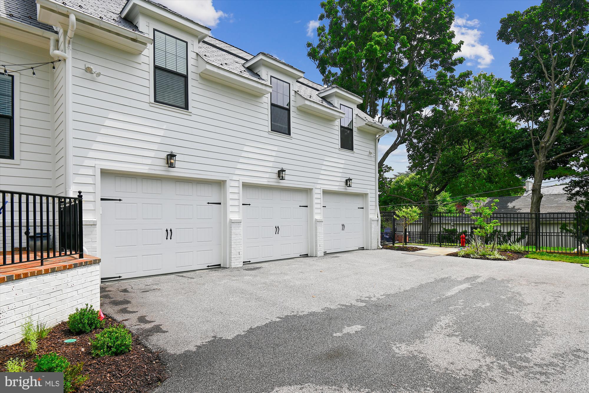 MURRAY HILL - Residential