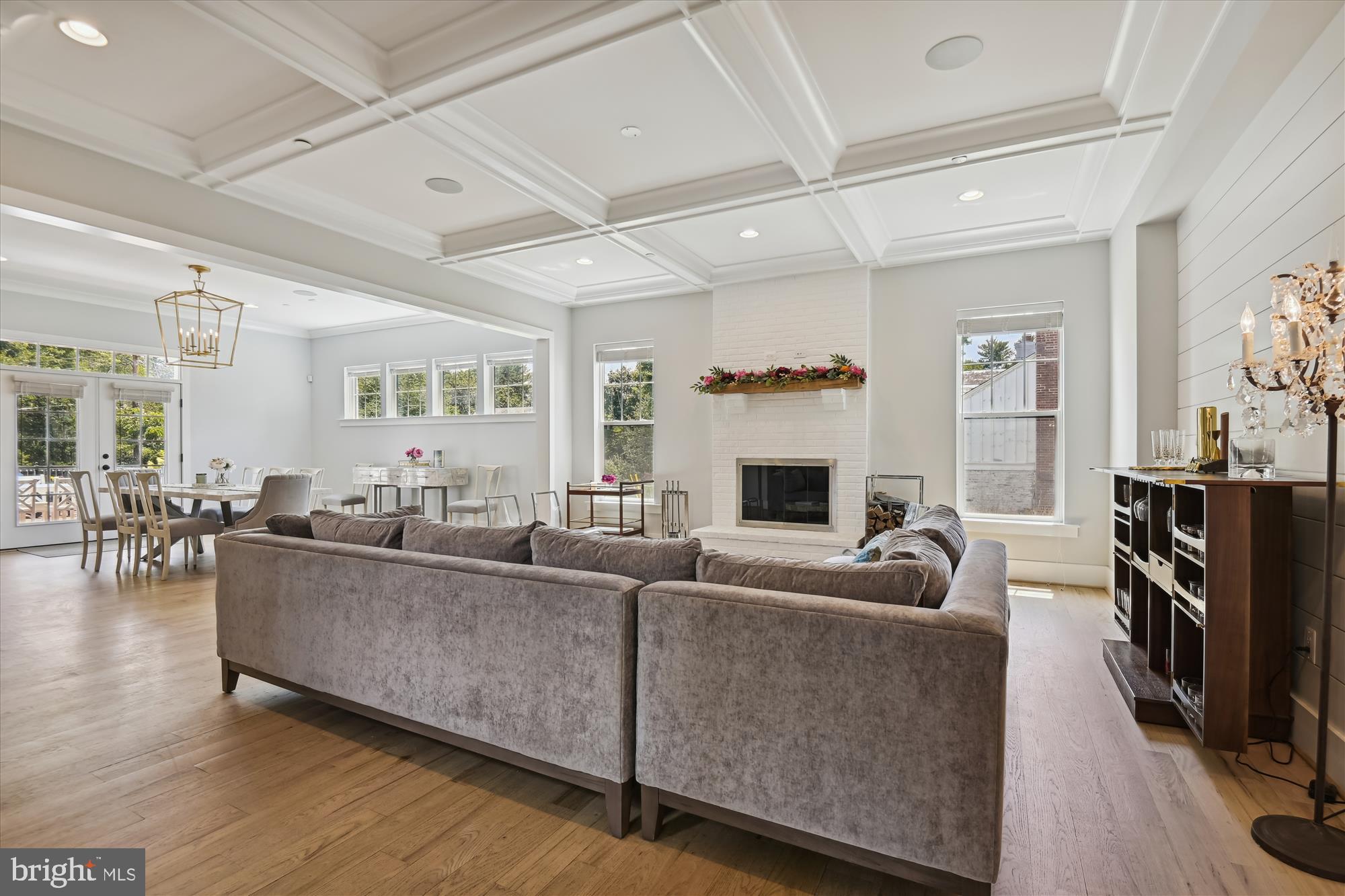 MURRAY HILL - Residential