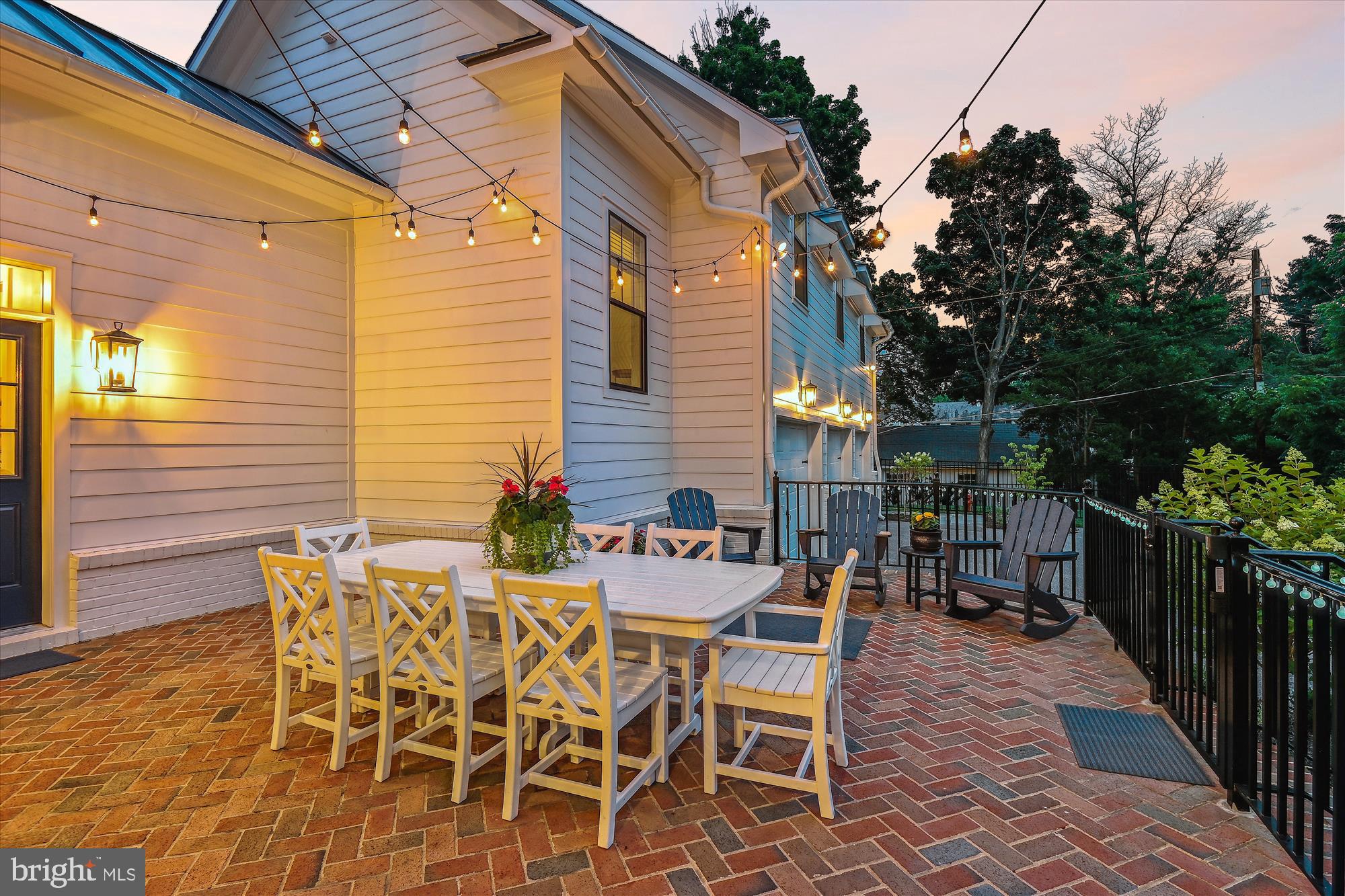 MURRAY HILL - Residential