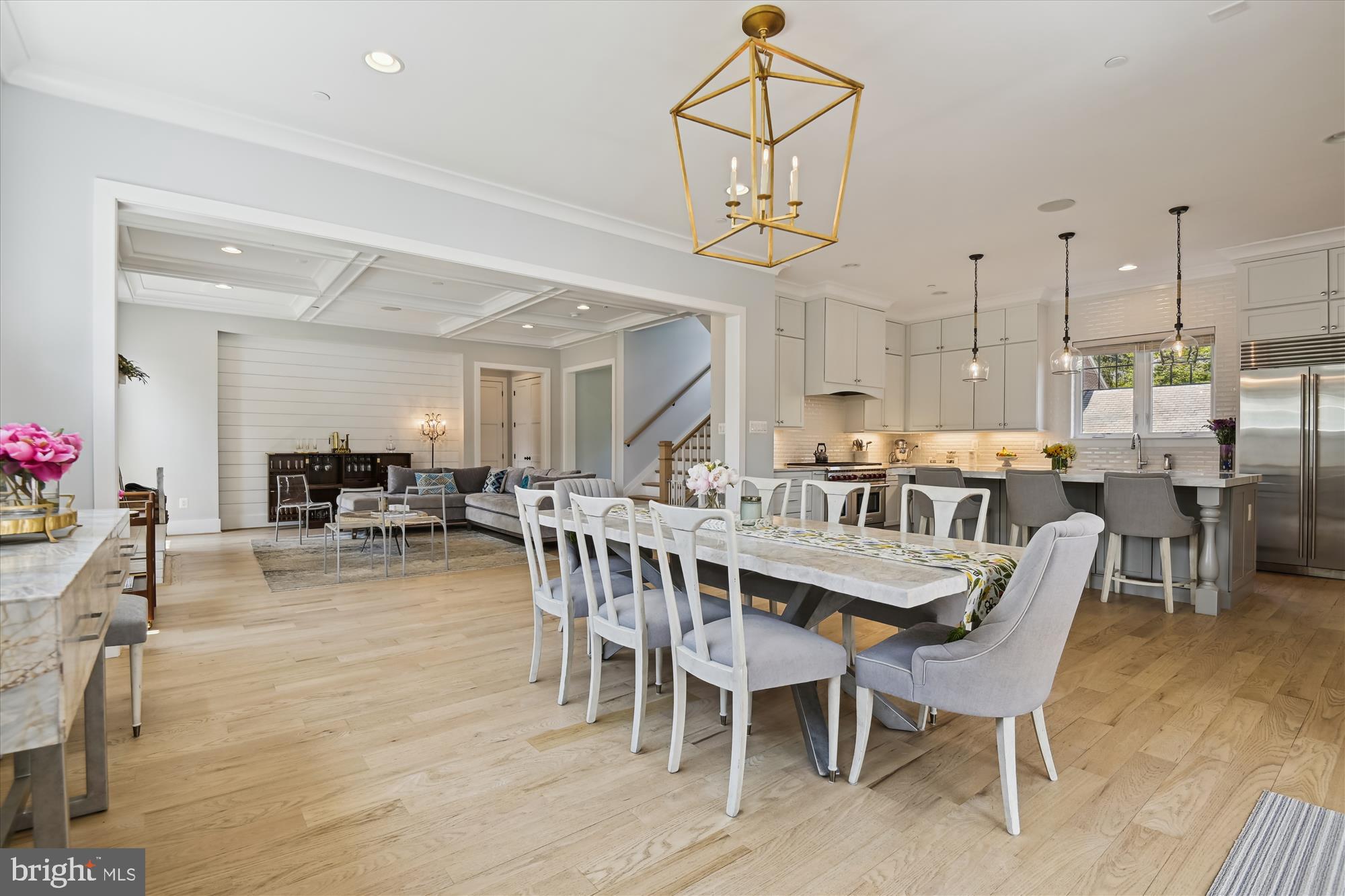 MURRAY HILL - Residential