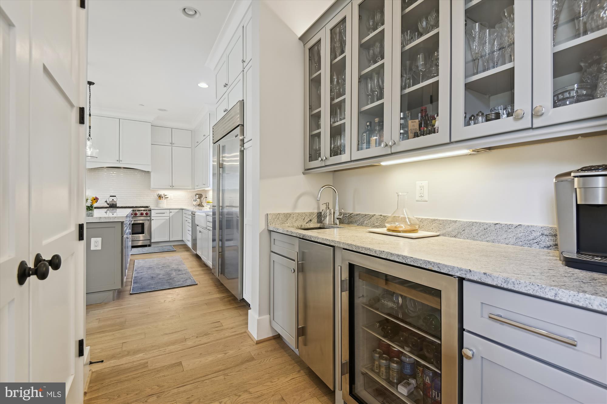 MURRAY HILL - Residential