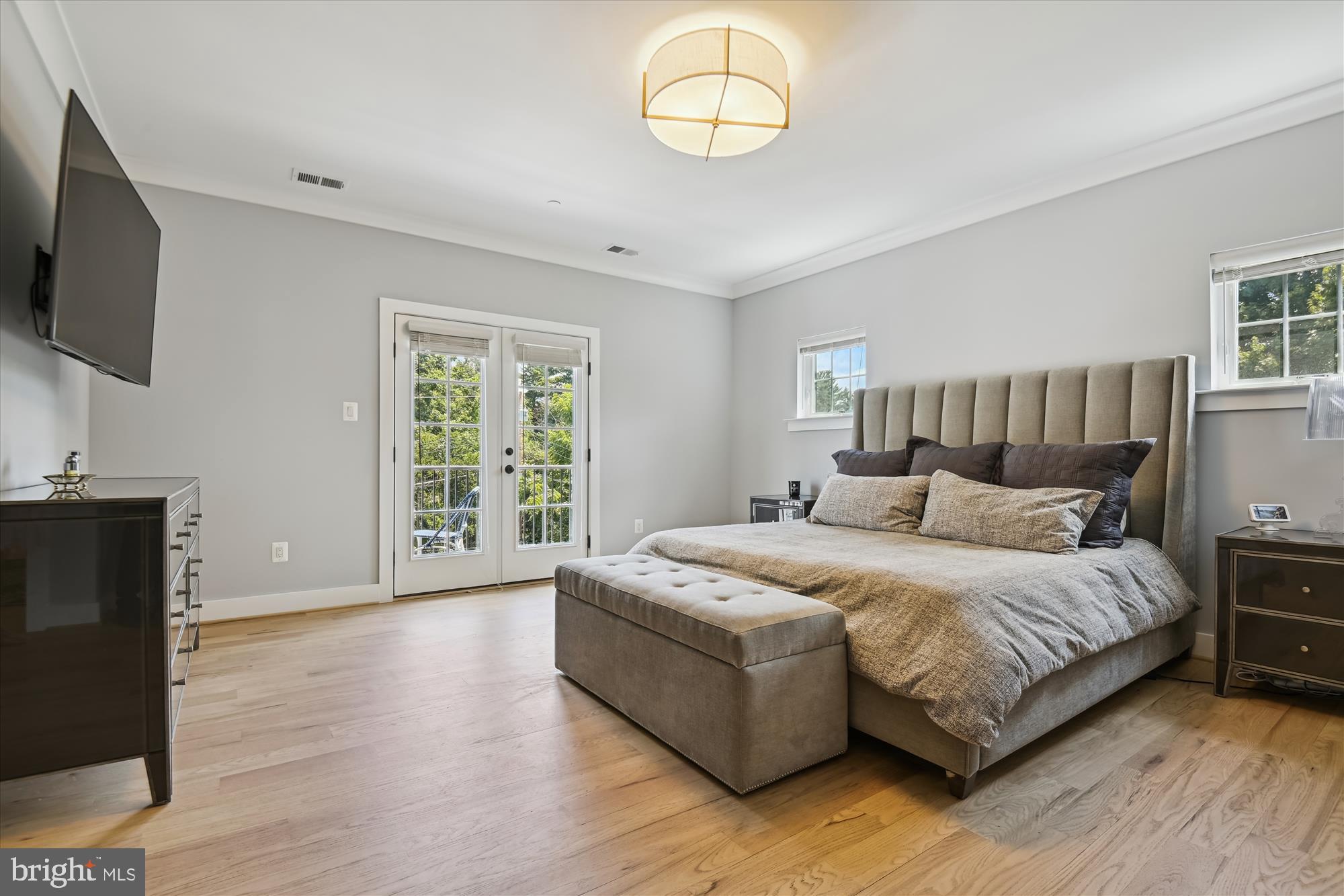 MURRAY HILL - Residential