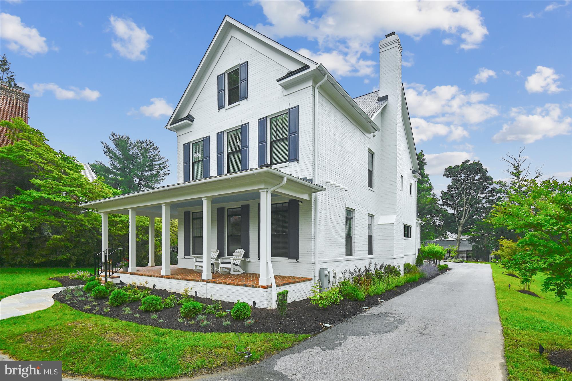 MURRAY HILL - Residential