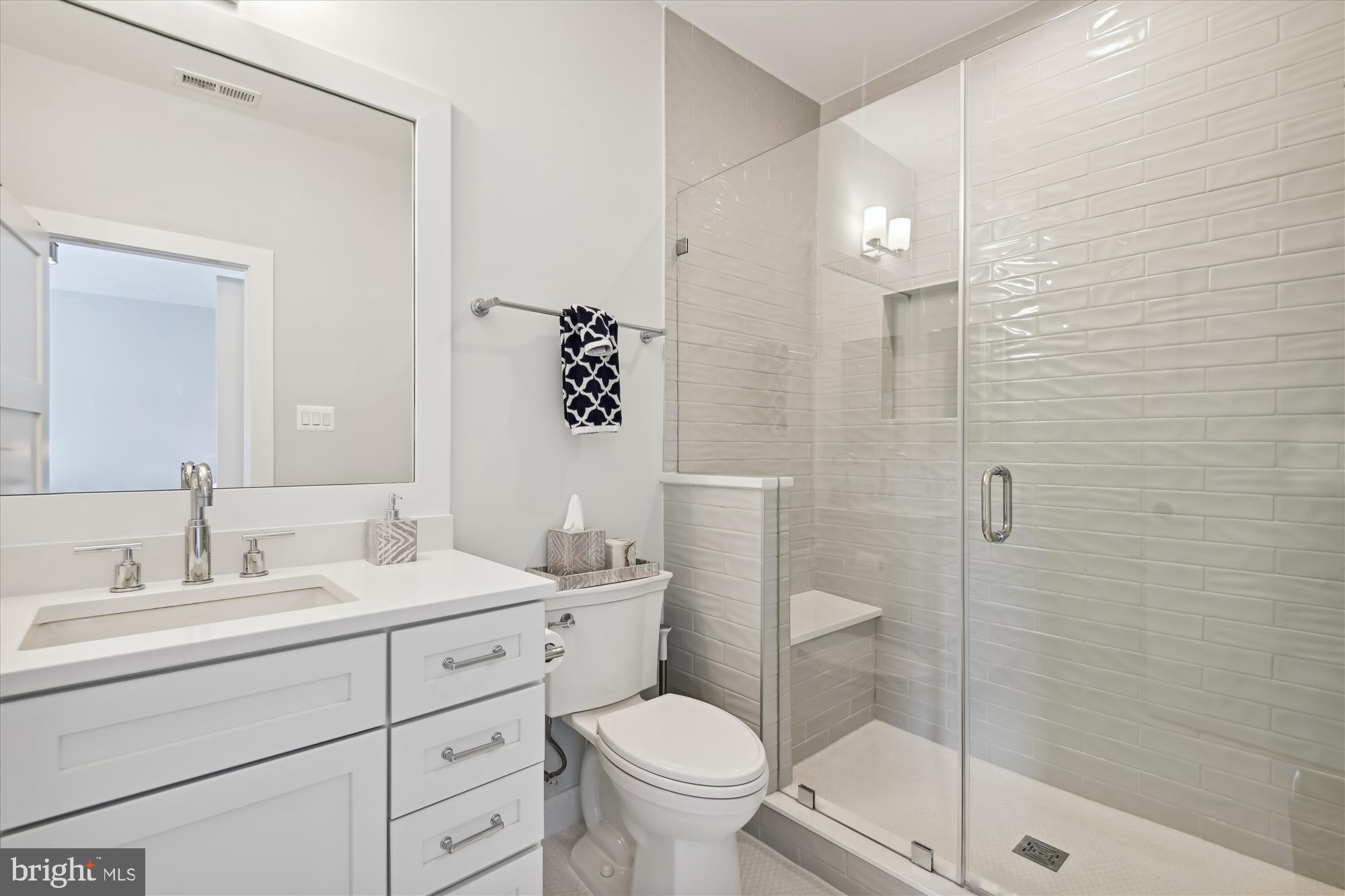 MURRAY HILL - Residential