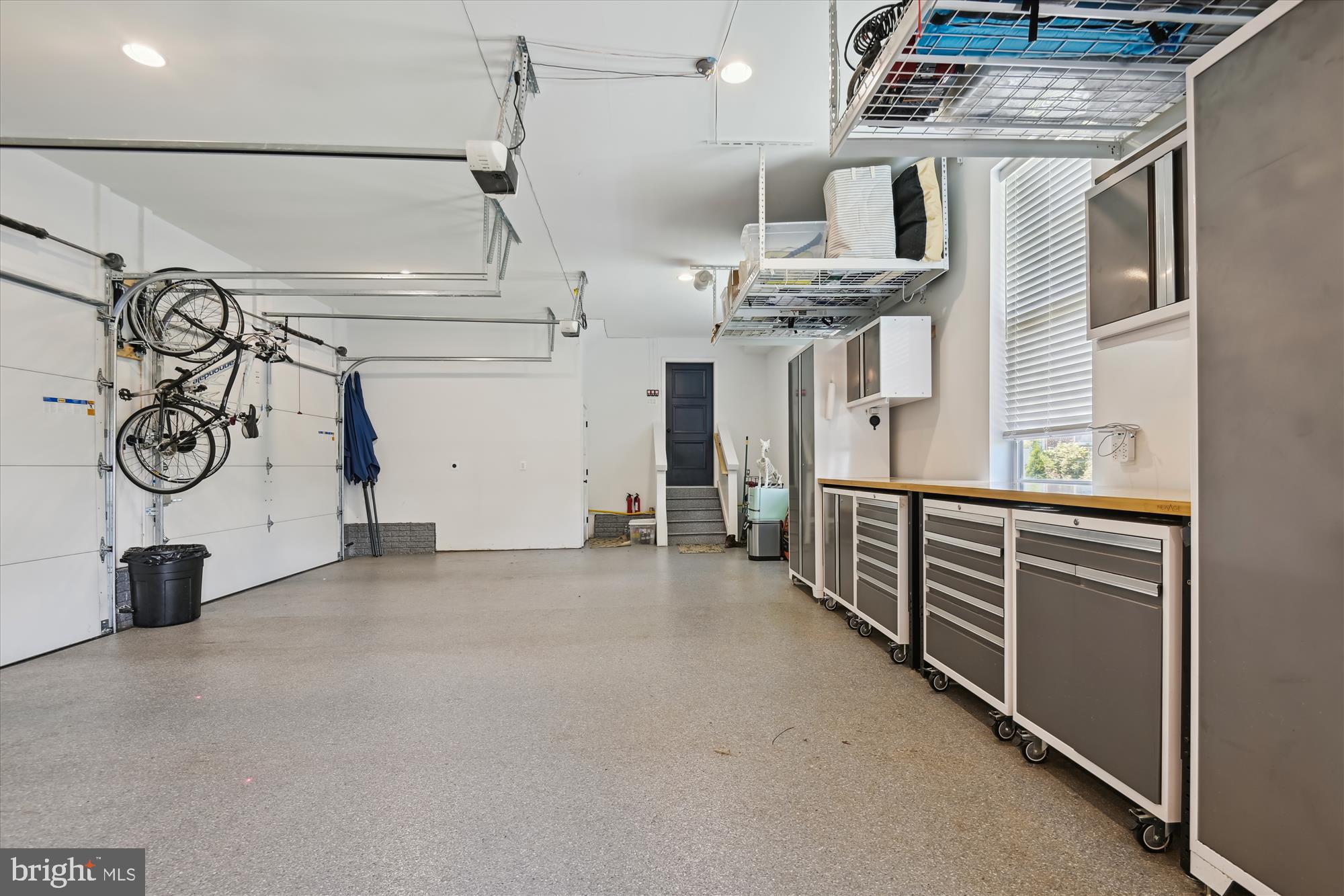 MURRAY HILL - Residential