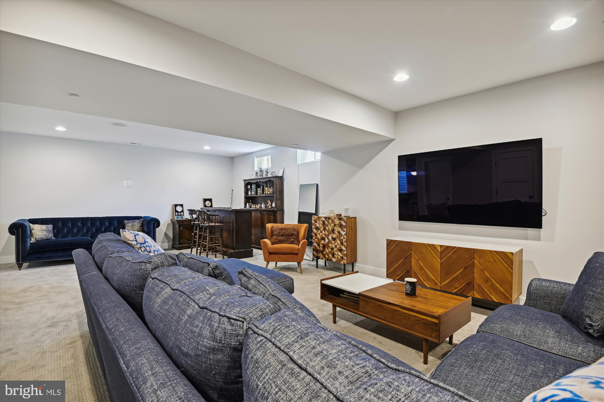 MURRAY HILL - Residential