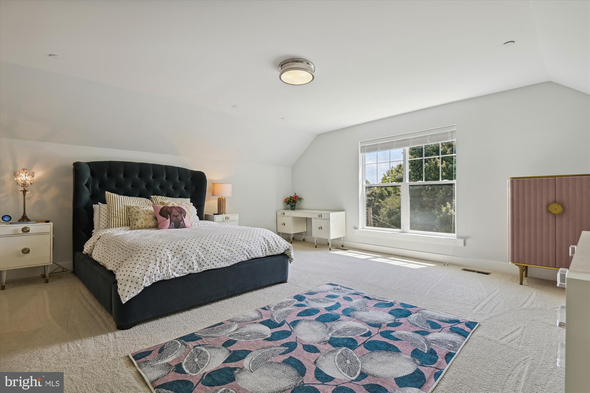 MURRAY HILL - Residential