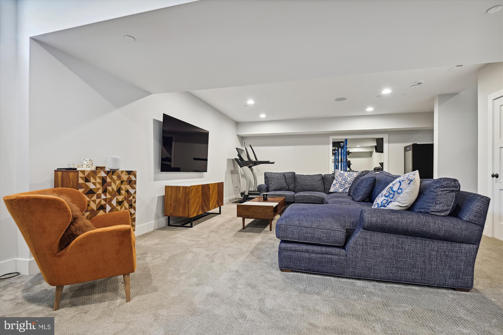 MURRAY HILL - Residential