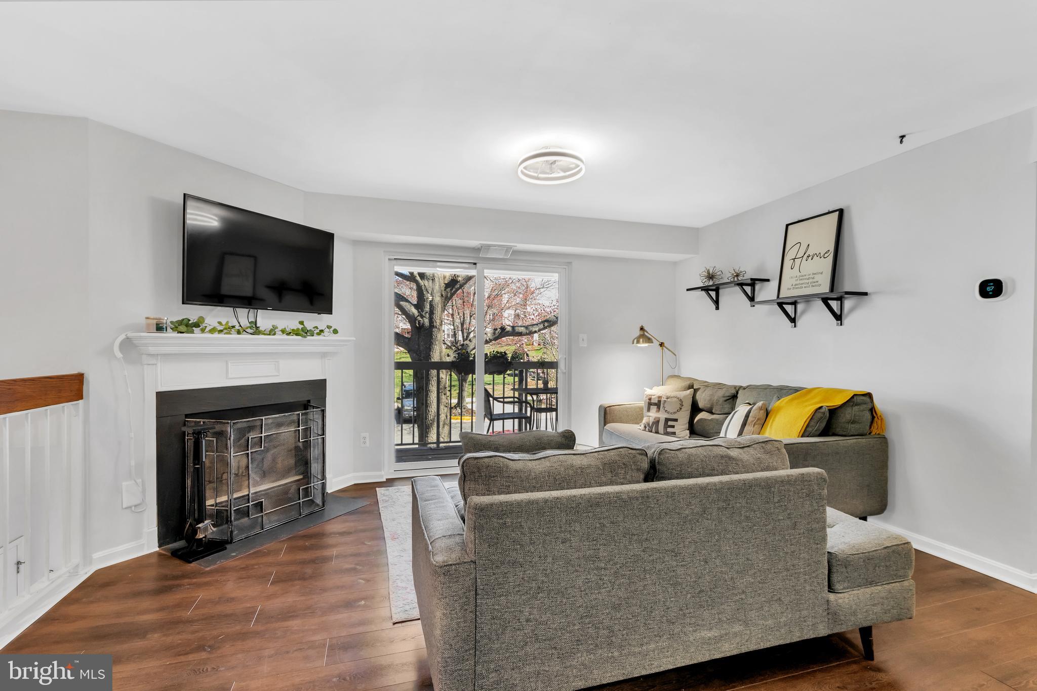 PONDS AT CENTREVILLE - Residential