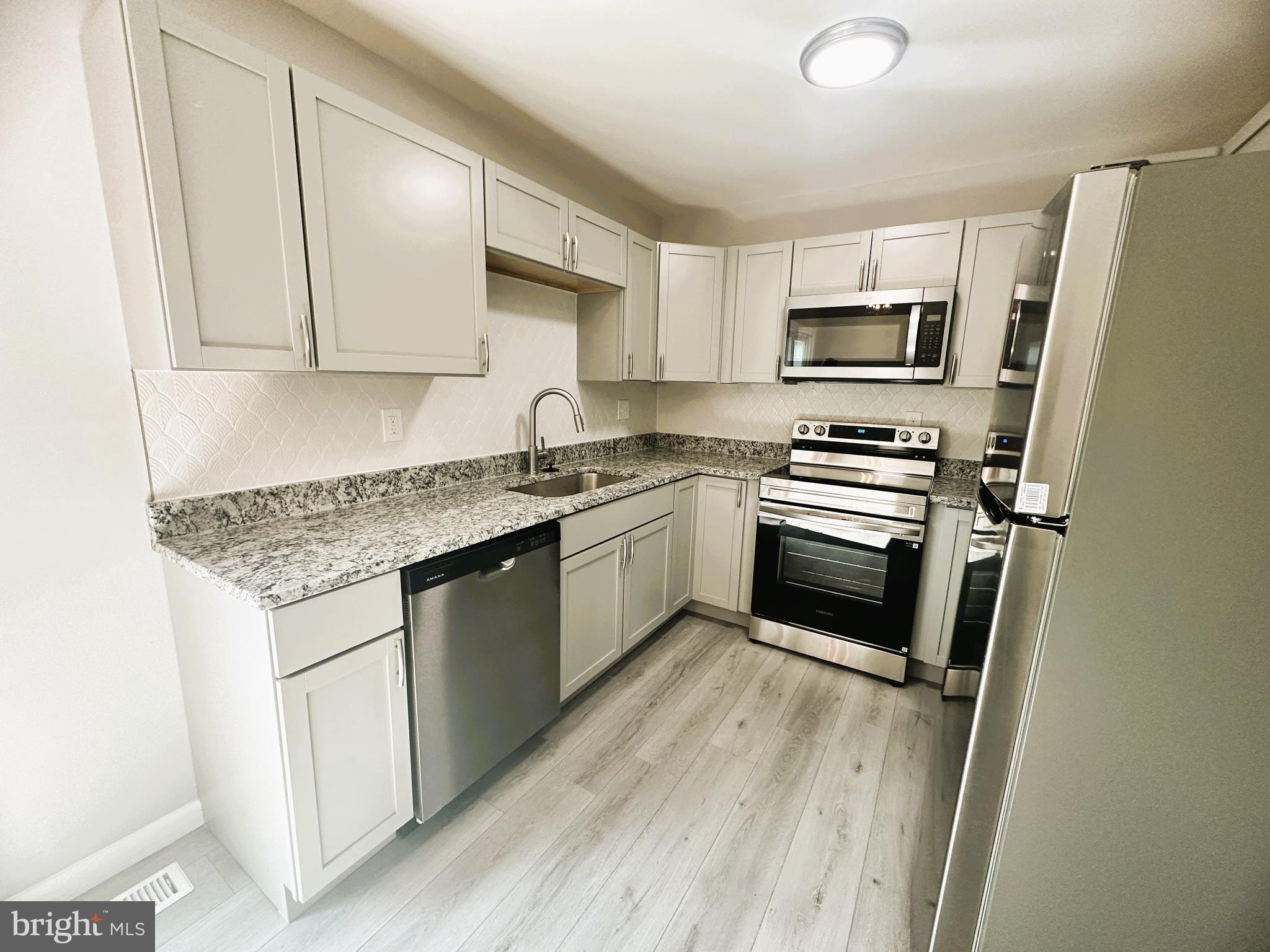 CHESTNUT WOODS - Residential