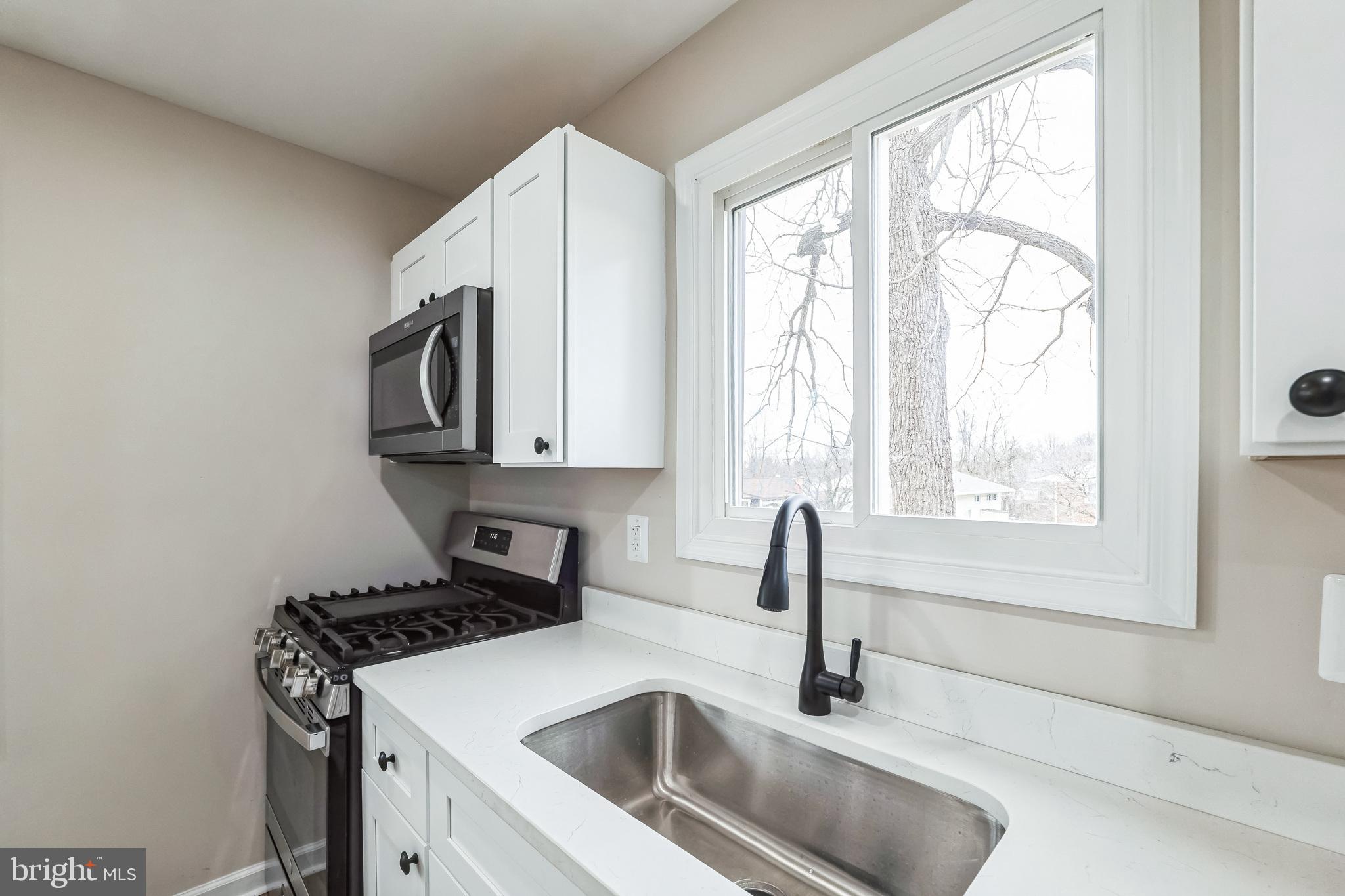 CAMPFIELD GARDENS - Residential