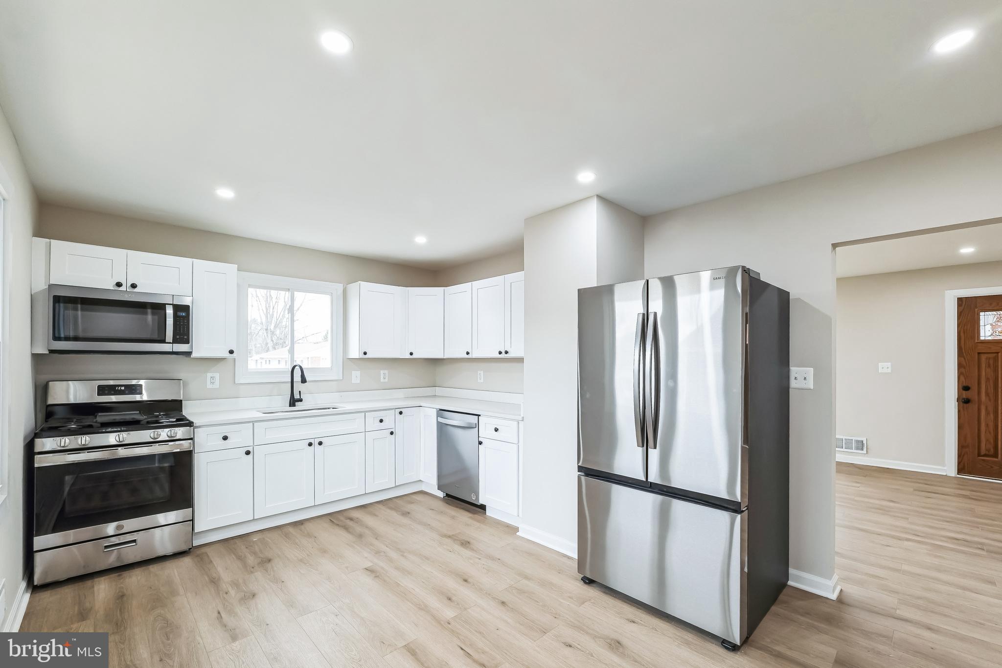 CAMPFIELD GARDENS - Residential