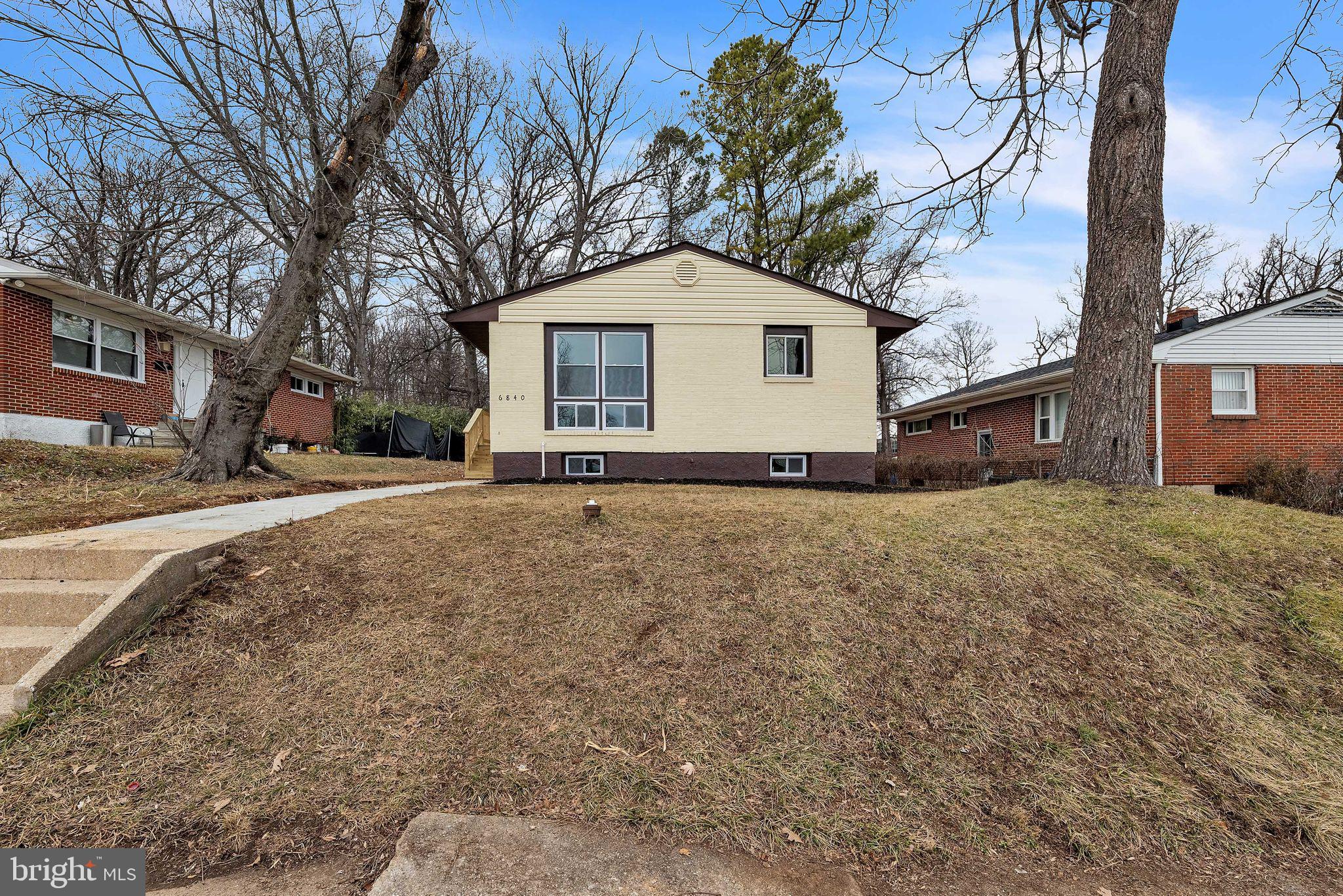 CAMPFIELD GARDENS - Residential