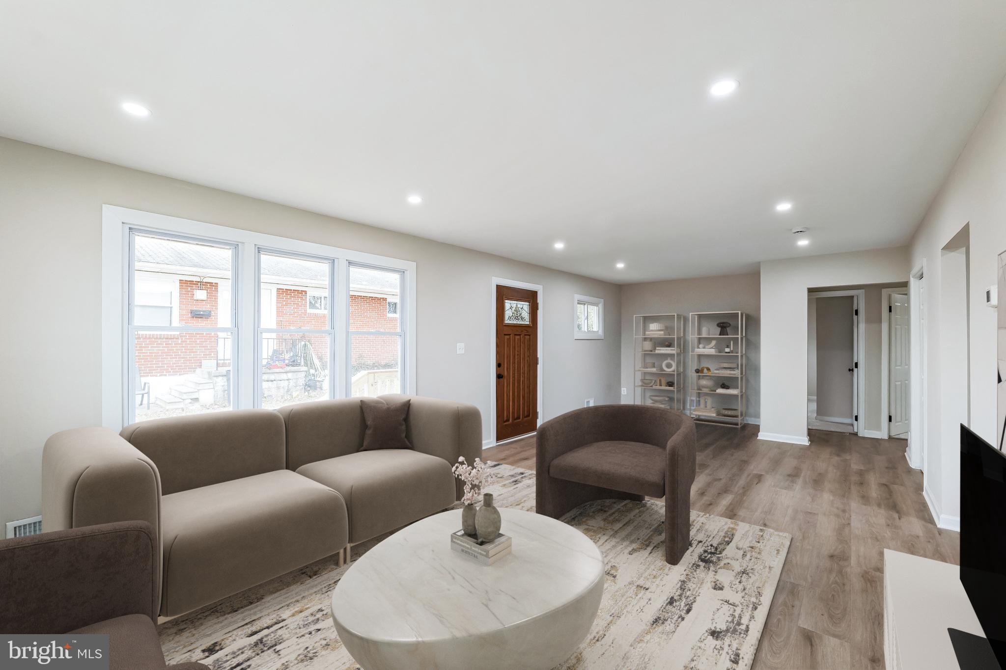 CAMPFIELD GARDENS - Residential