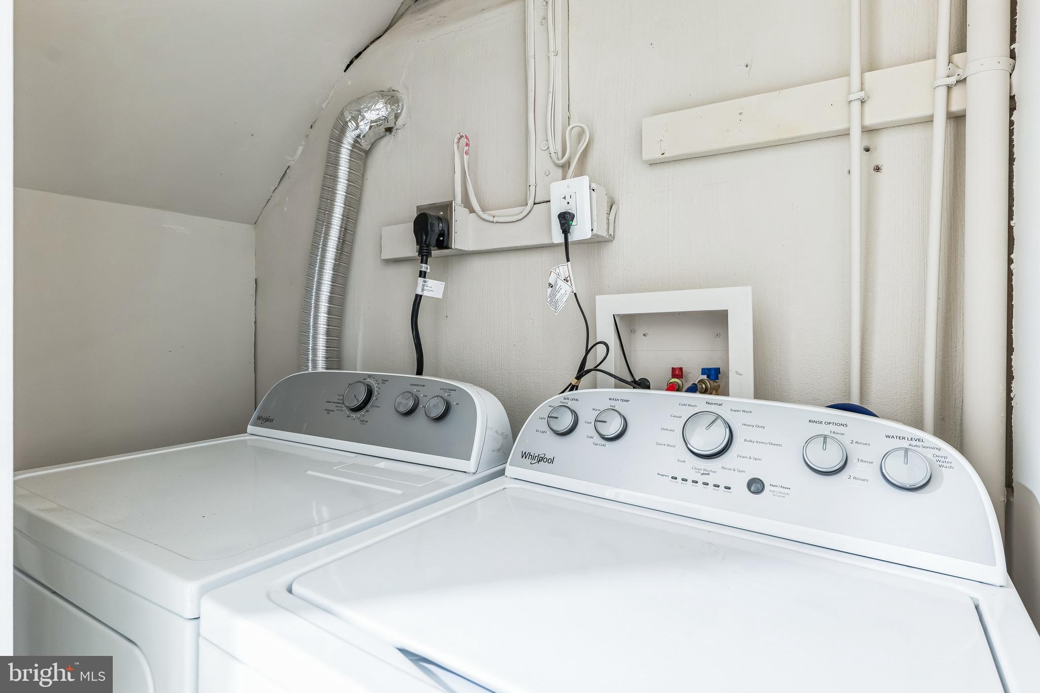 CAMPFIELD GARDENS - Residential