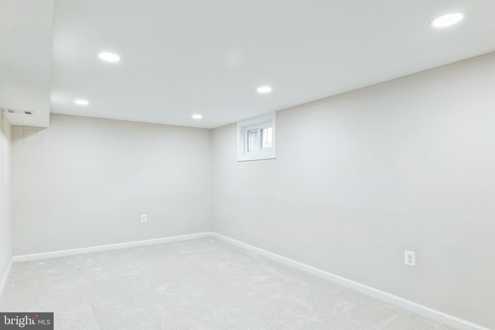 CAMPFIELD GARDENS - Residential