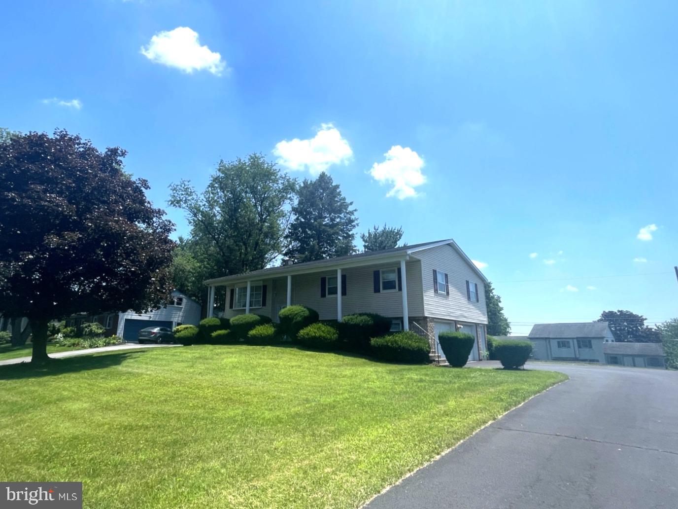 2620 PINEWOOD ROAD