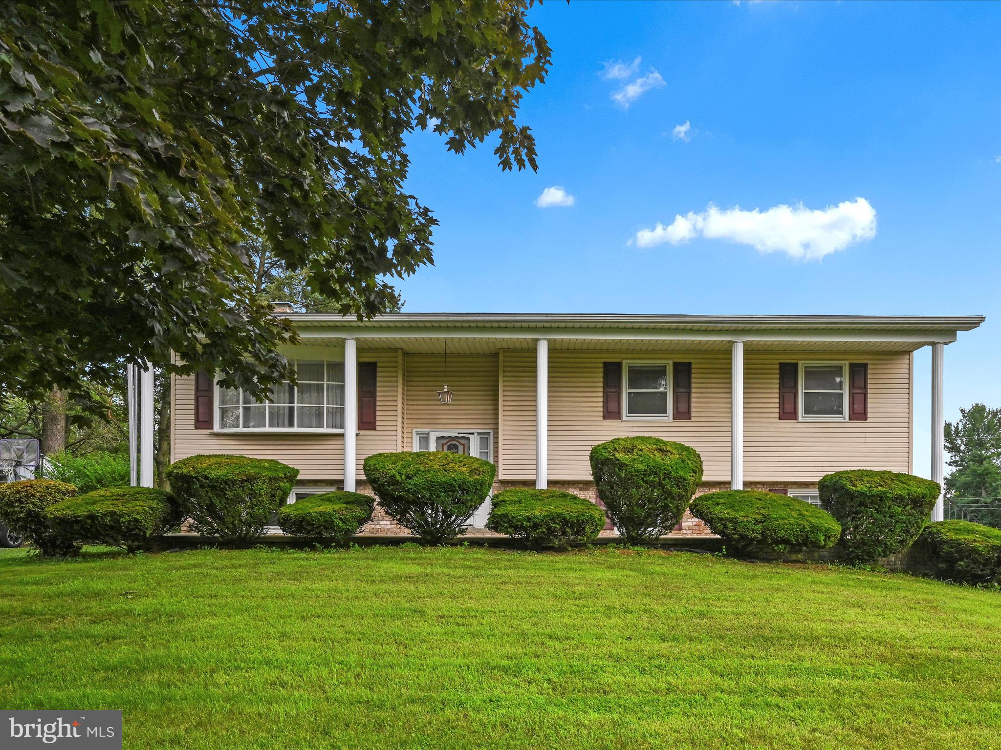 2620 PINEWOOD ROAD
