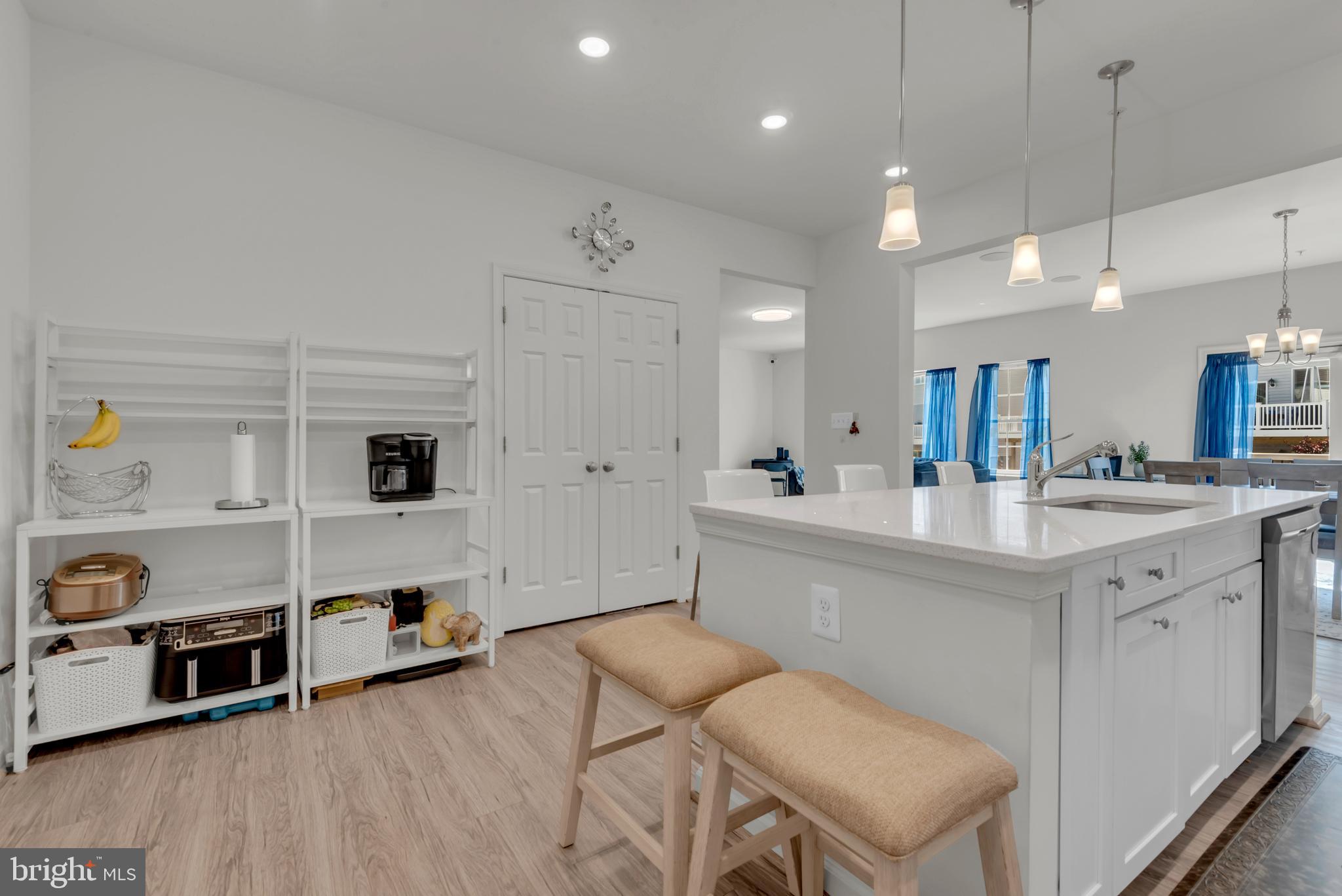 ELLENDALE - Residential