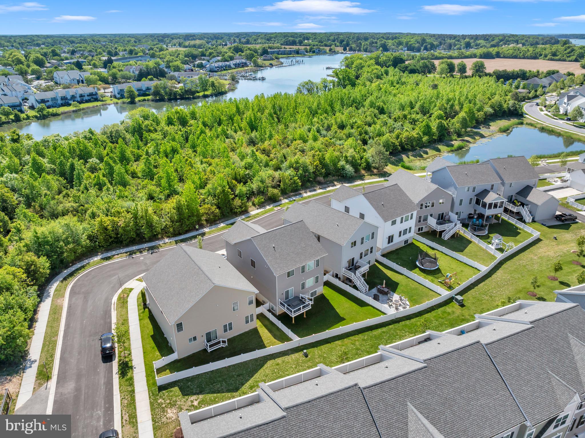 ELLENDALE - Residential