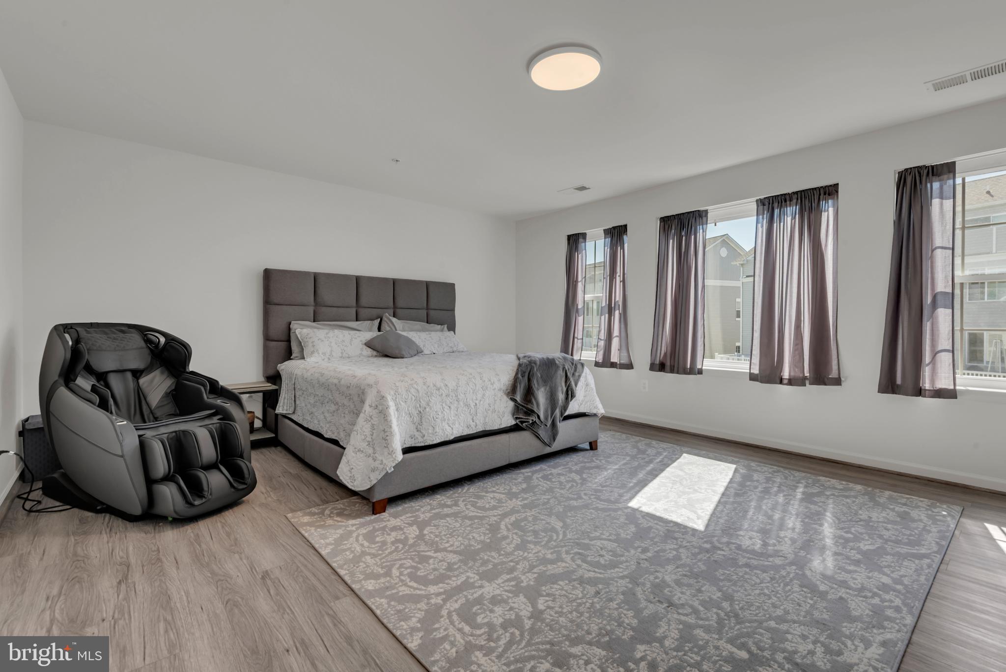 ELLENDALE - Residential
