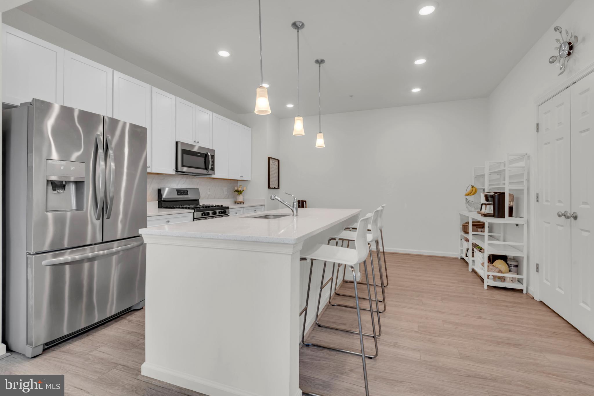 ELLENDALE - Residential