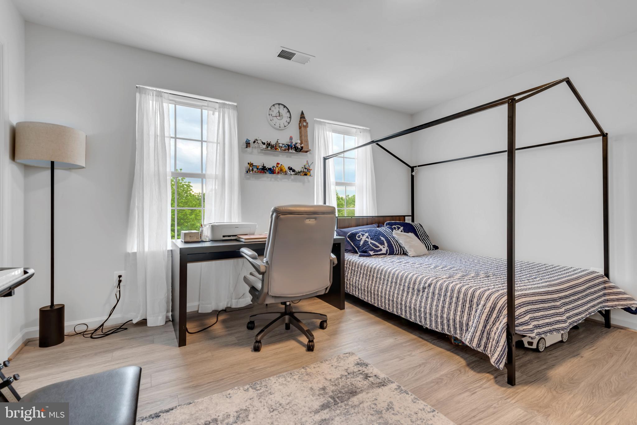 ELLENDALE - Residential