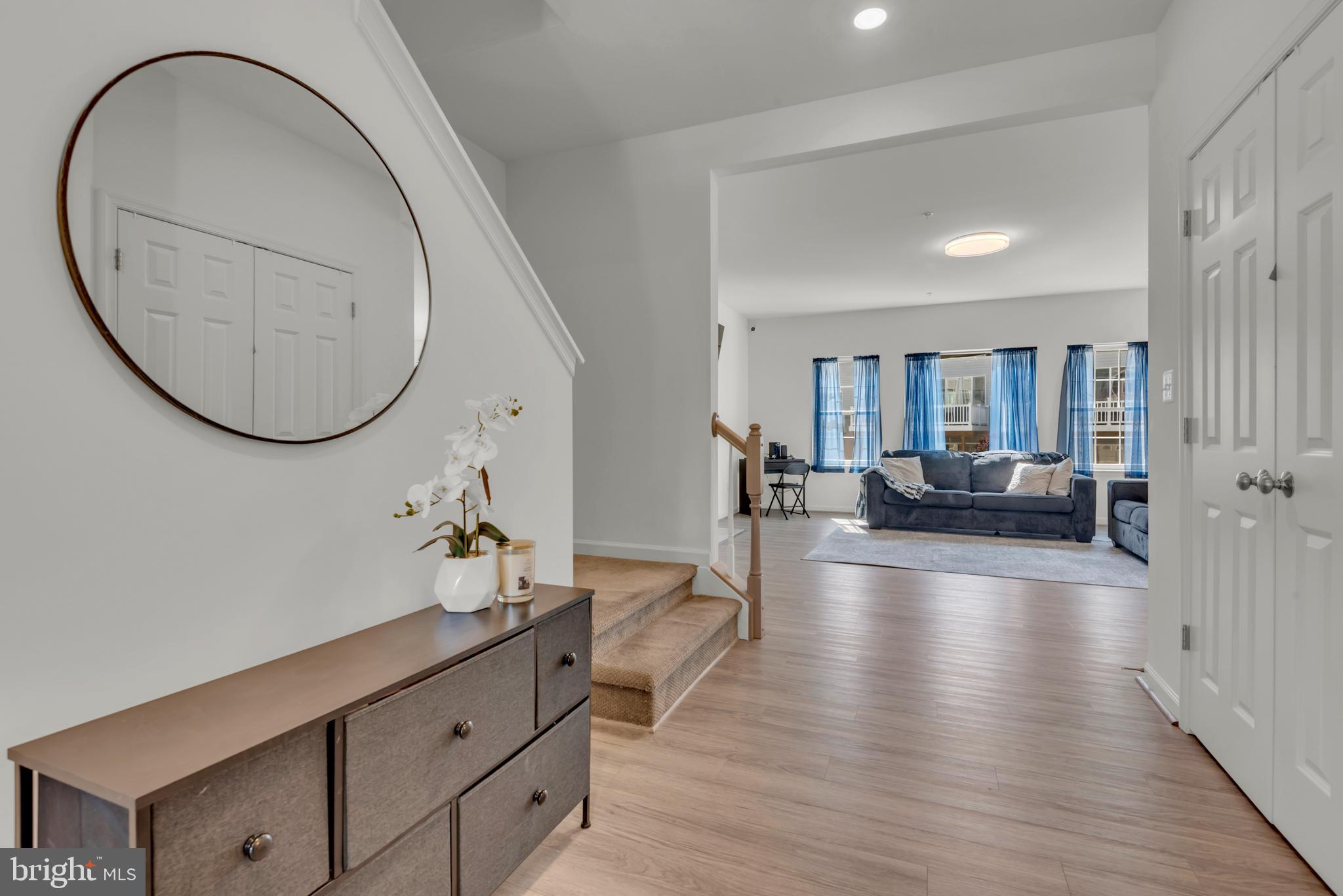 ELLENDALE - Residential